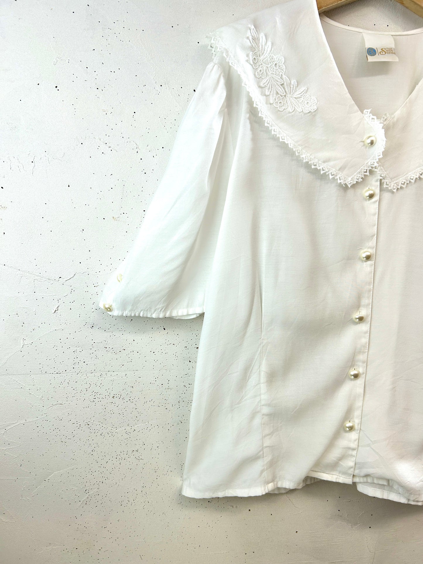 Vintage White Blouse [D32214]