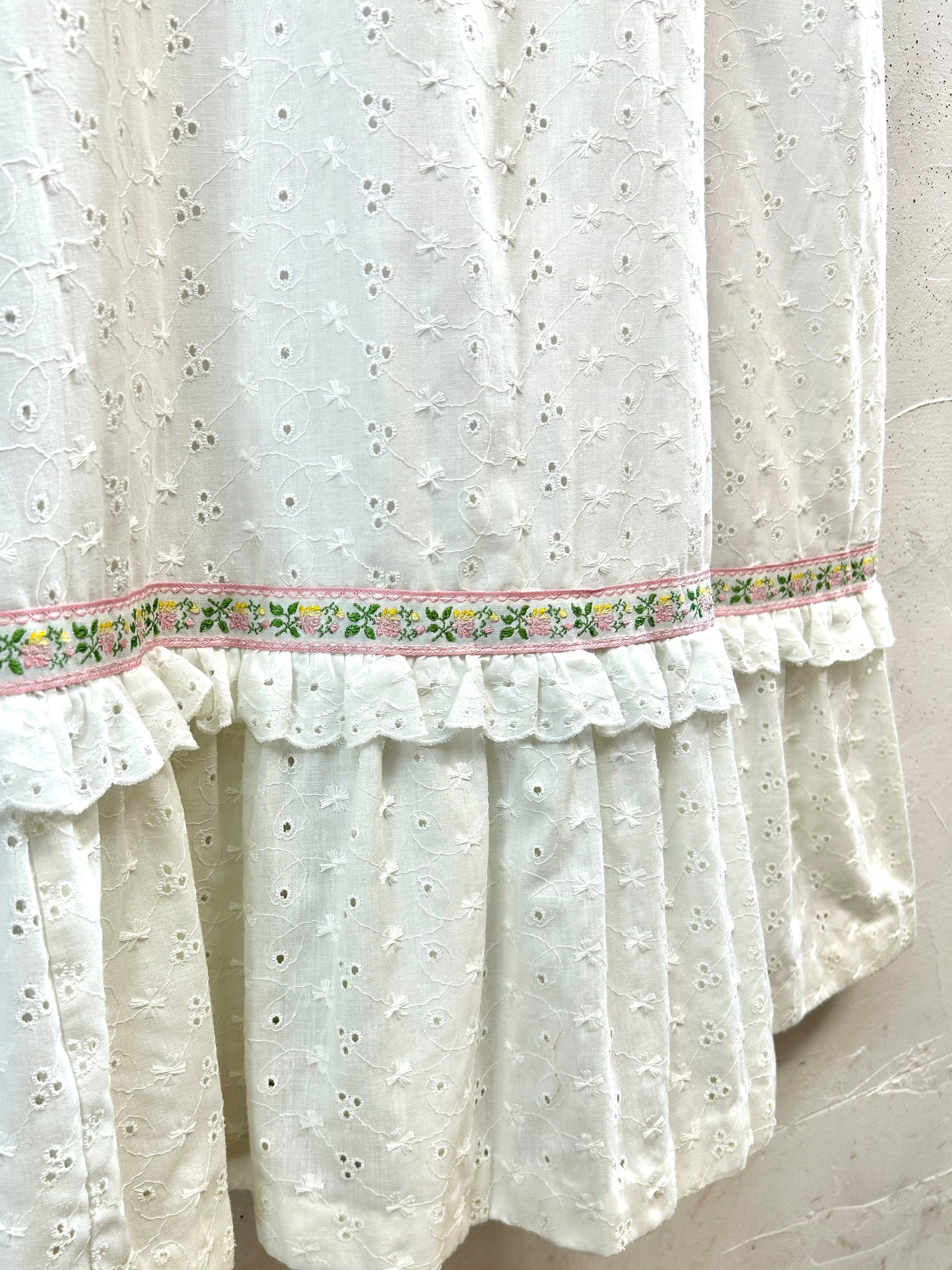 Vintage White Dress [G33099]