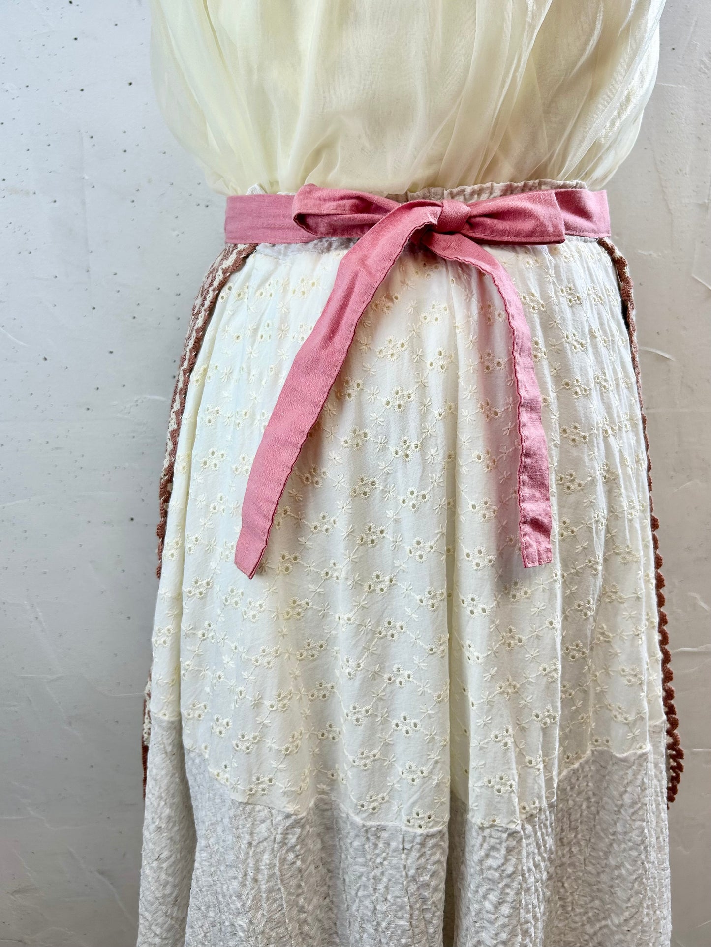 Vintage Tyrol Apron MADE IN AUSTRIA [G30714]