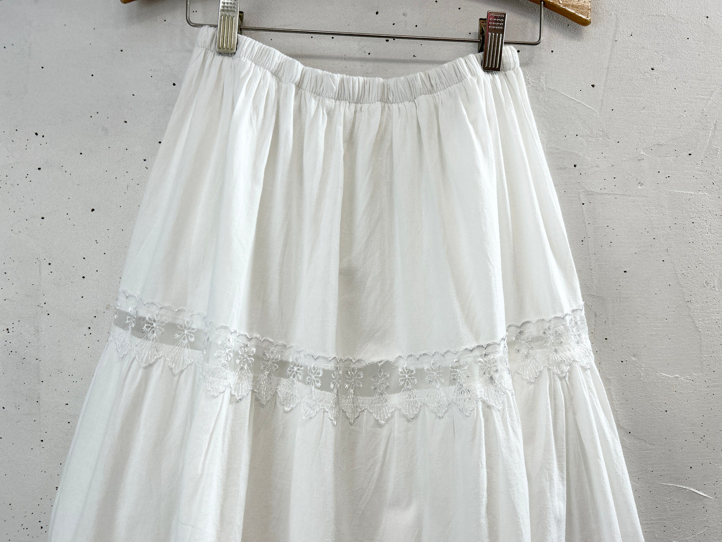 Vintage White Skirt [B31605]