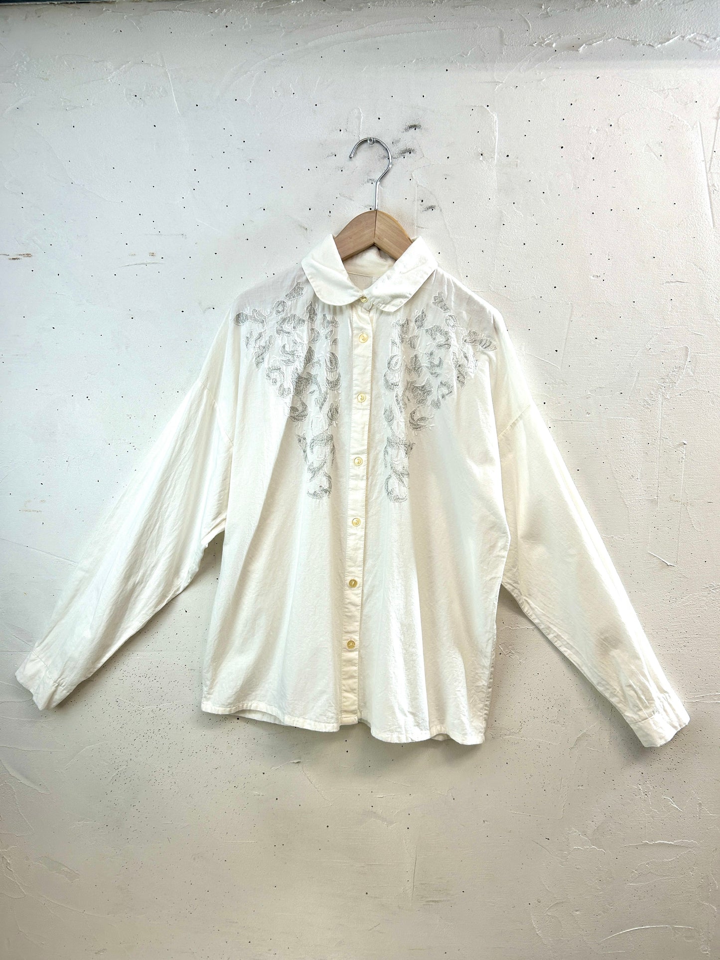Vintage White Shirt  [L31022]