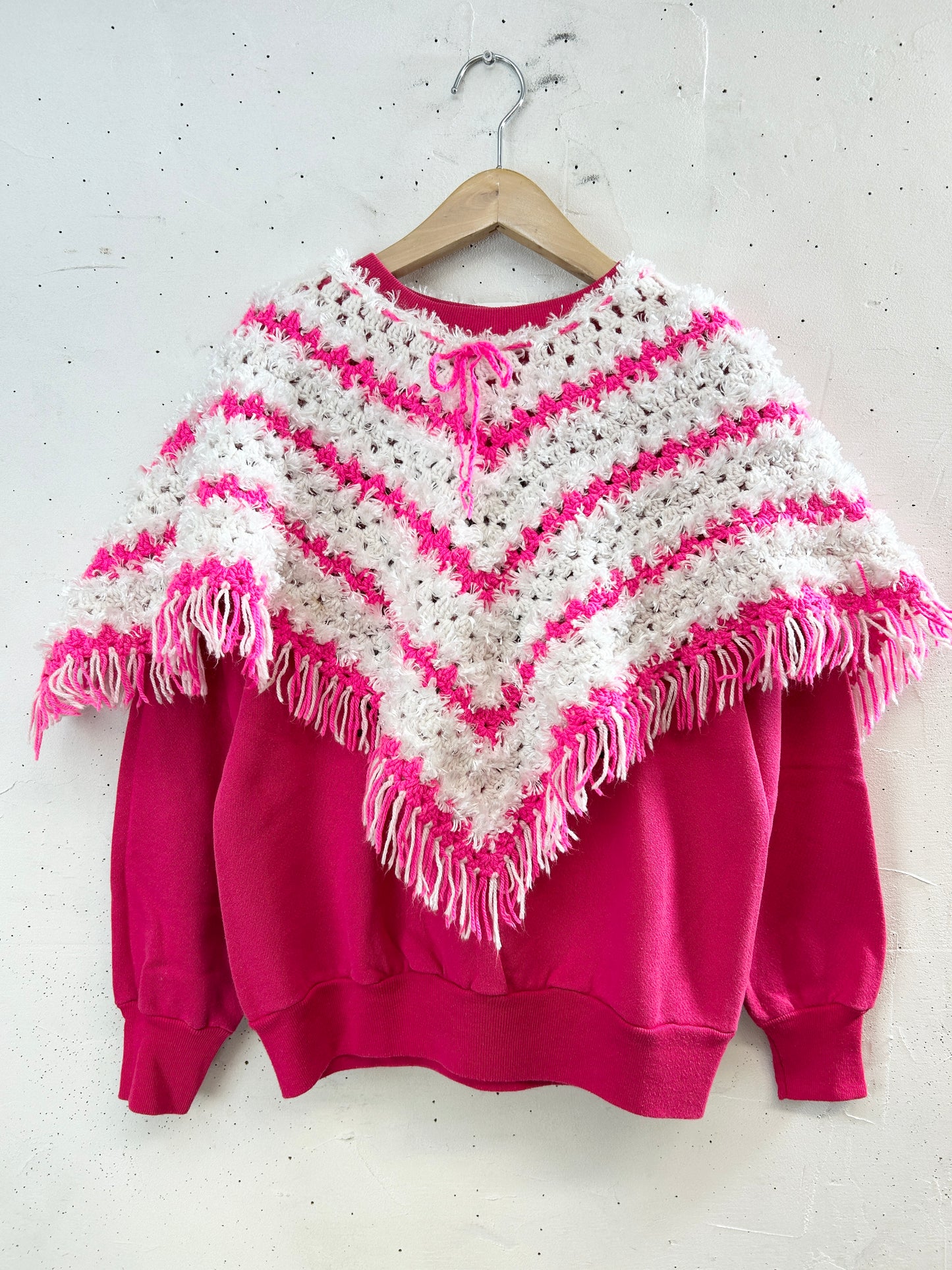 Vintage Knit Poncho [J30604]