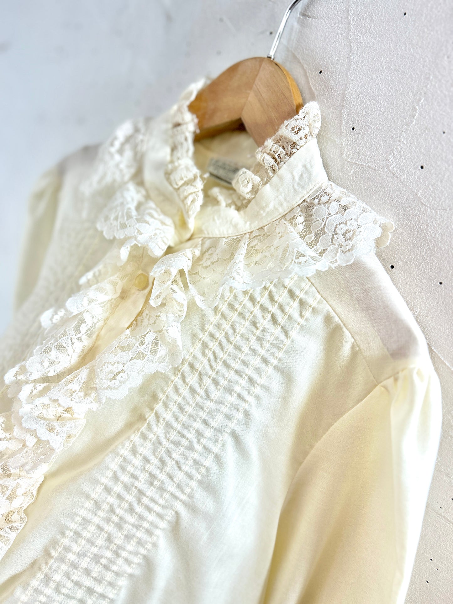 Vintage White Blouse MADE IN USA [I30183]