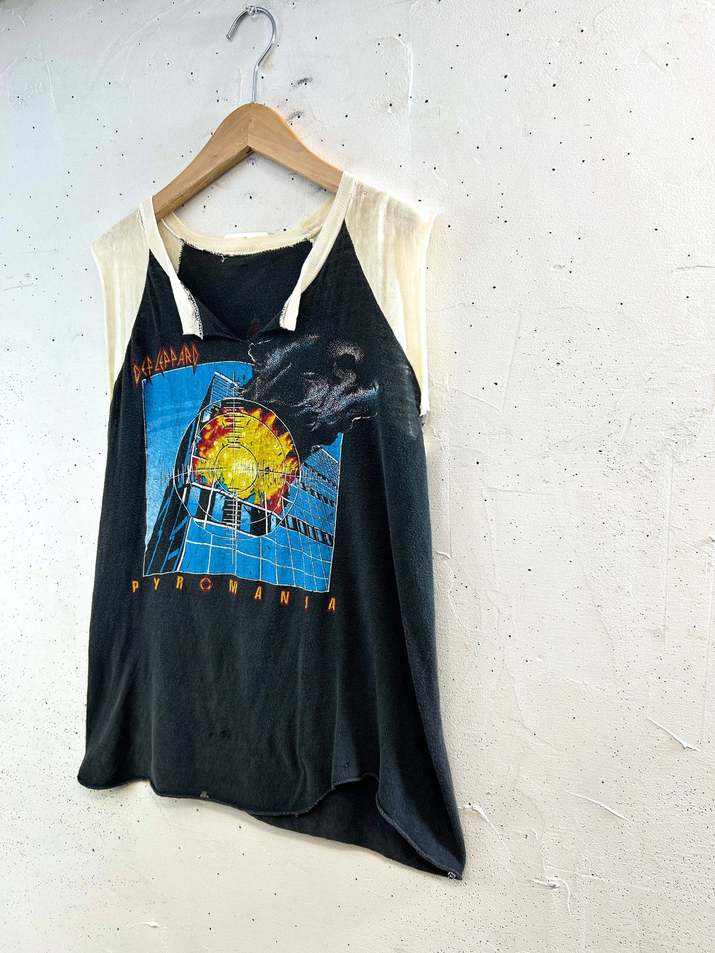 Vintage T-Shirt [F32692]