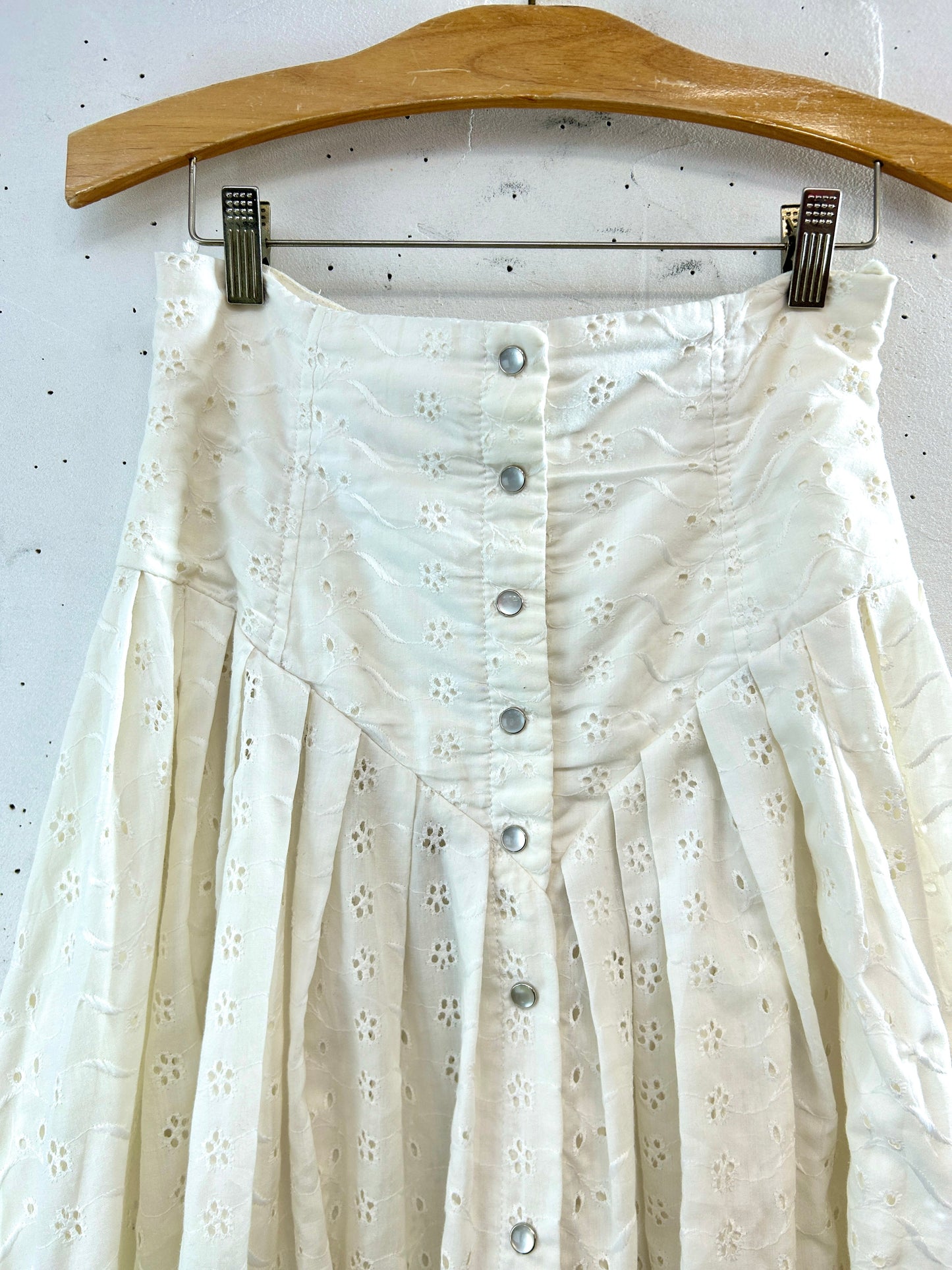 Vintage Cutwork Embroidery Skirt [D32227]