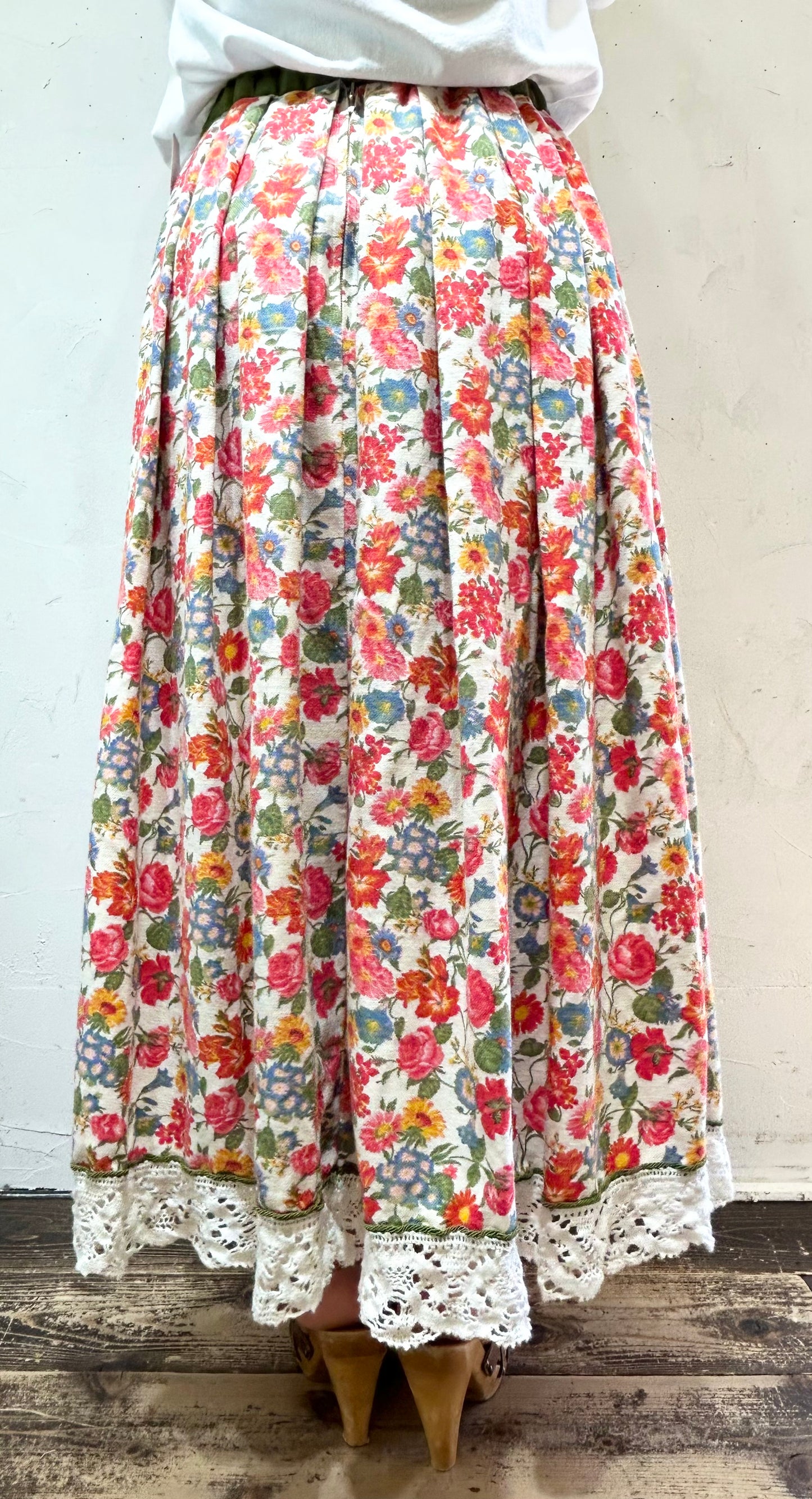 Vintage Skirt [G24648]