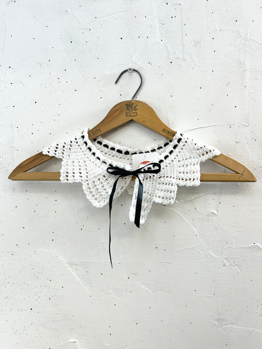 Vintage Lace Collar [J30456]