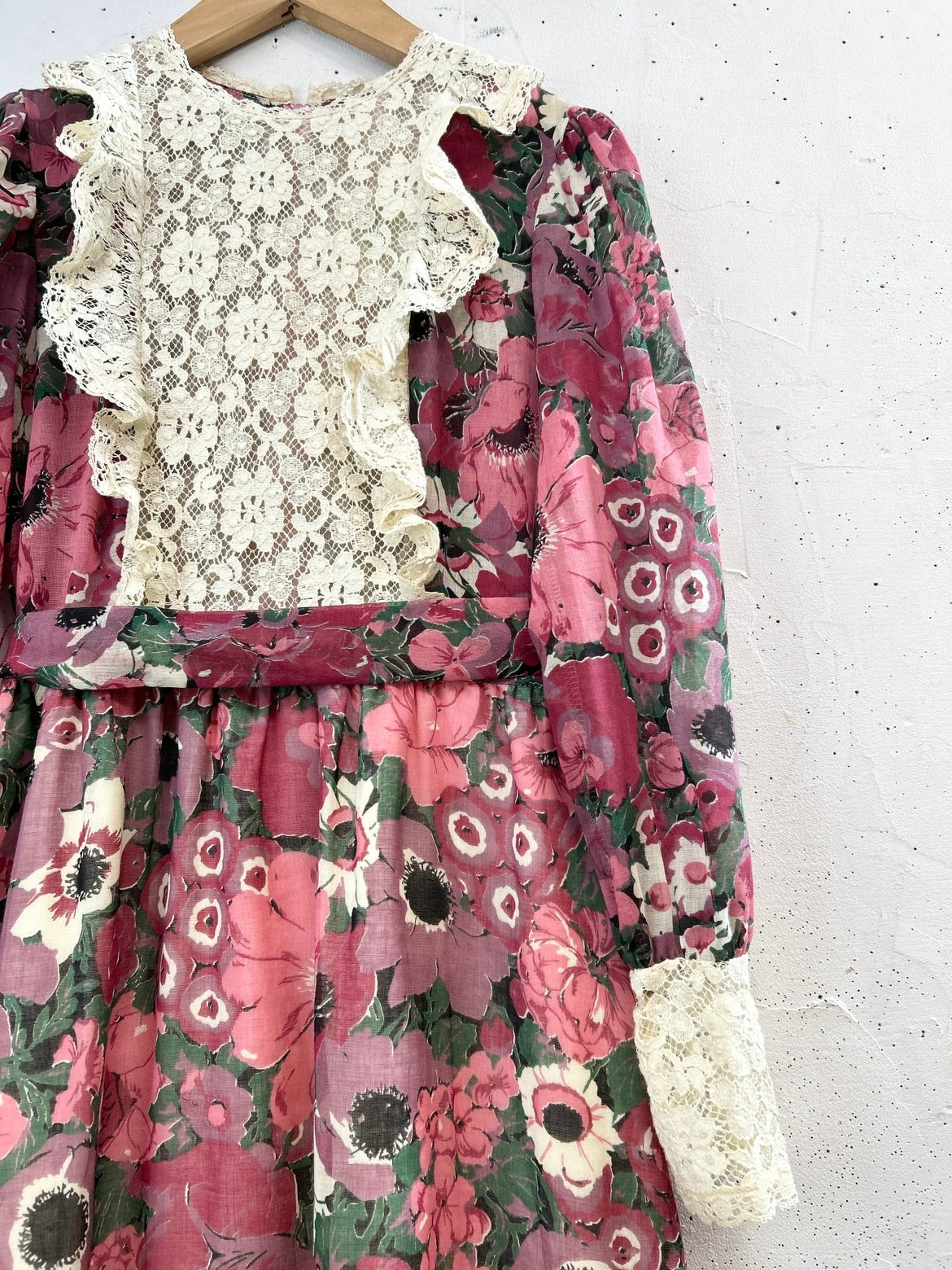 '70s Vintage Dress [E32307]
