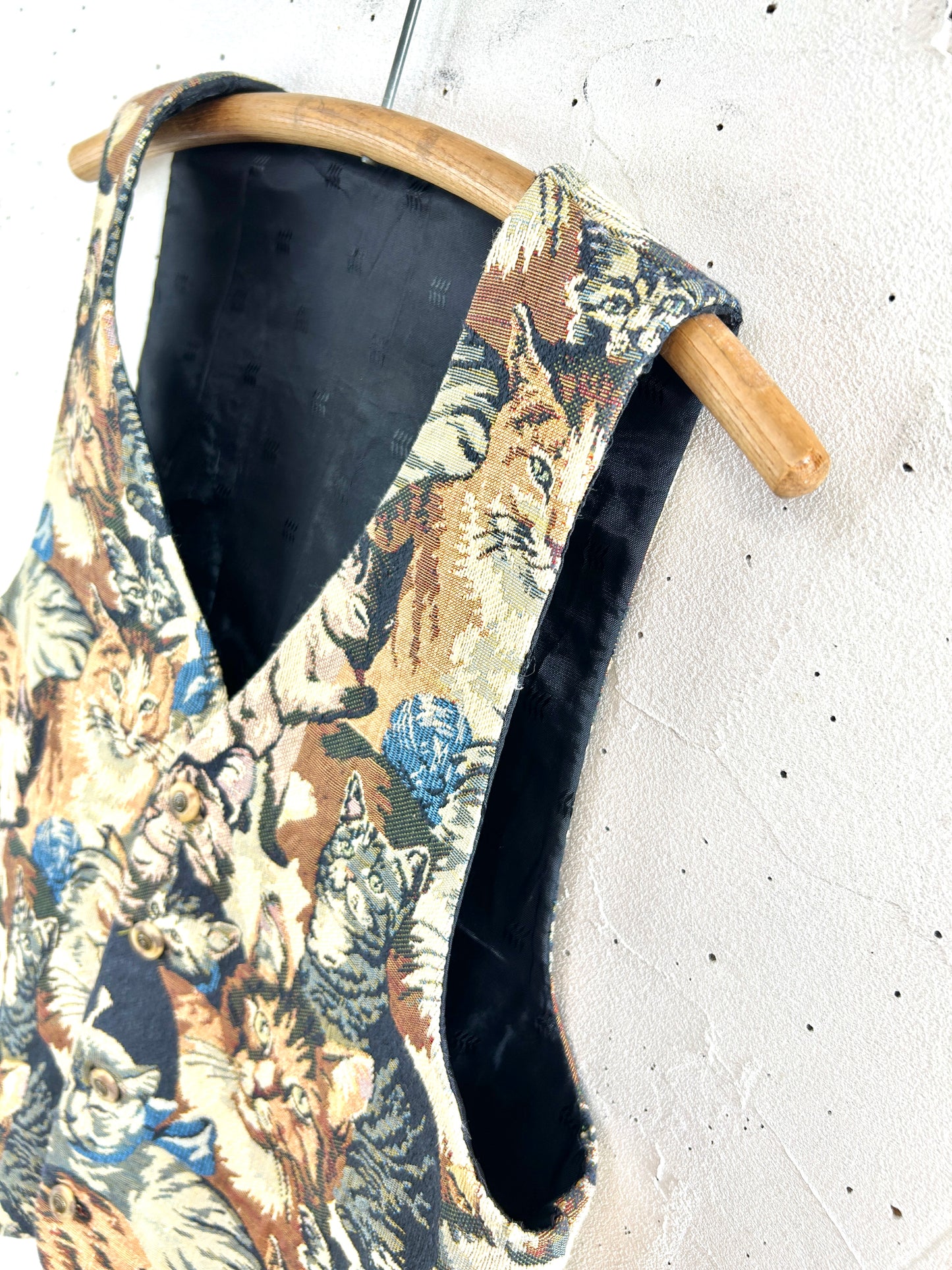 Vintage Gobelin Vest [G33080]