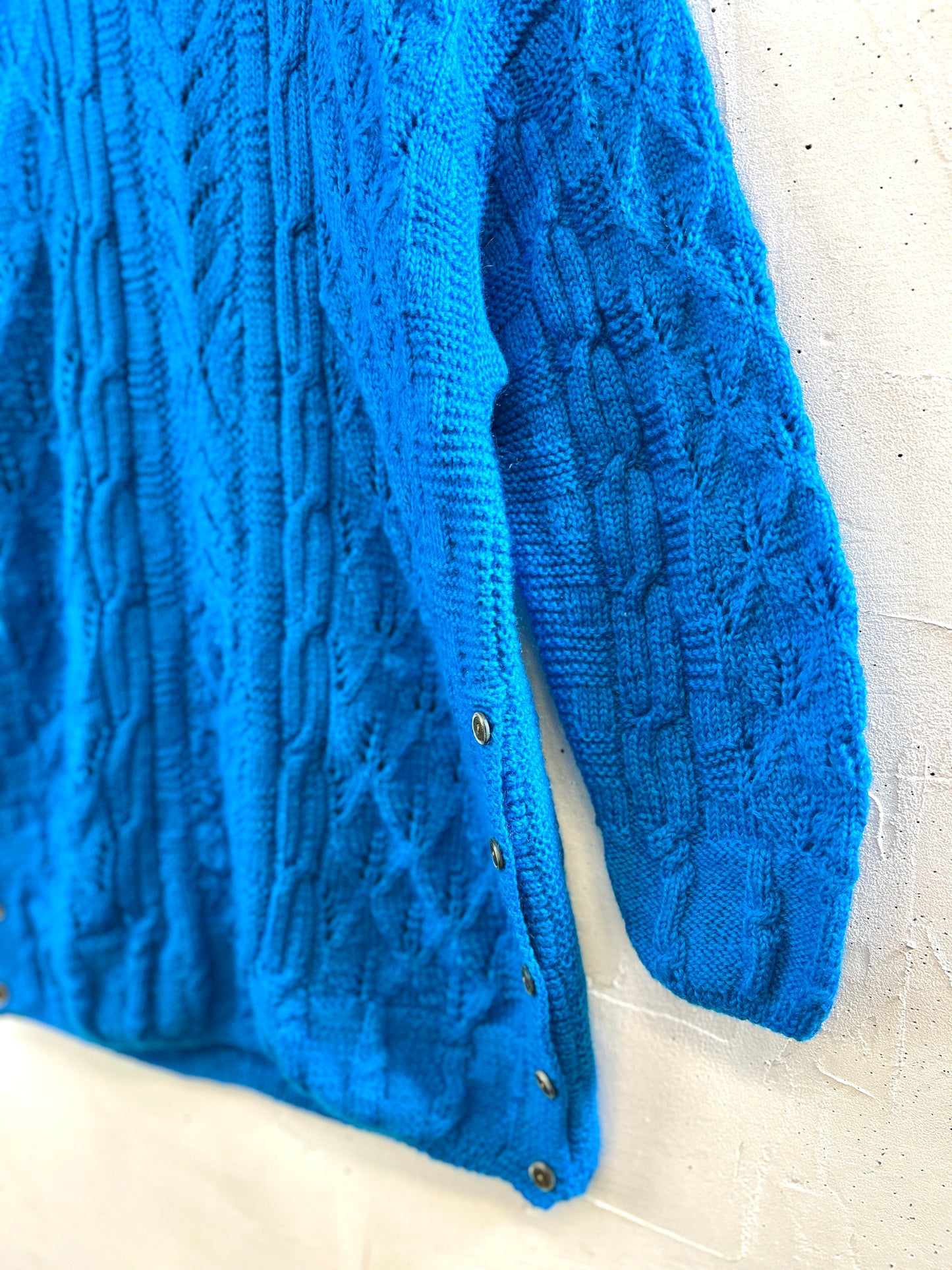 Vintage Hand Knit Sweater [J30566]
