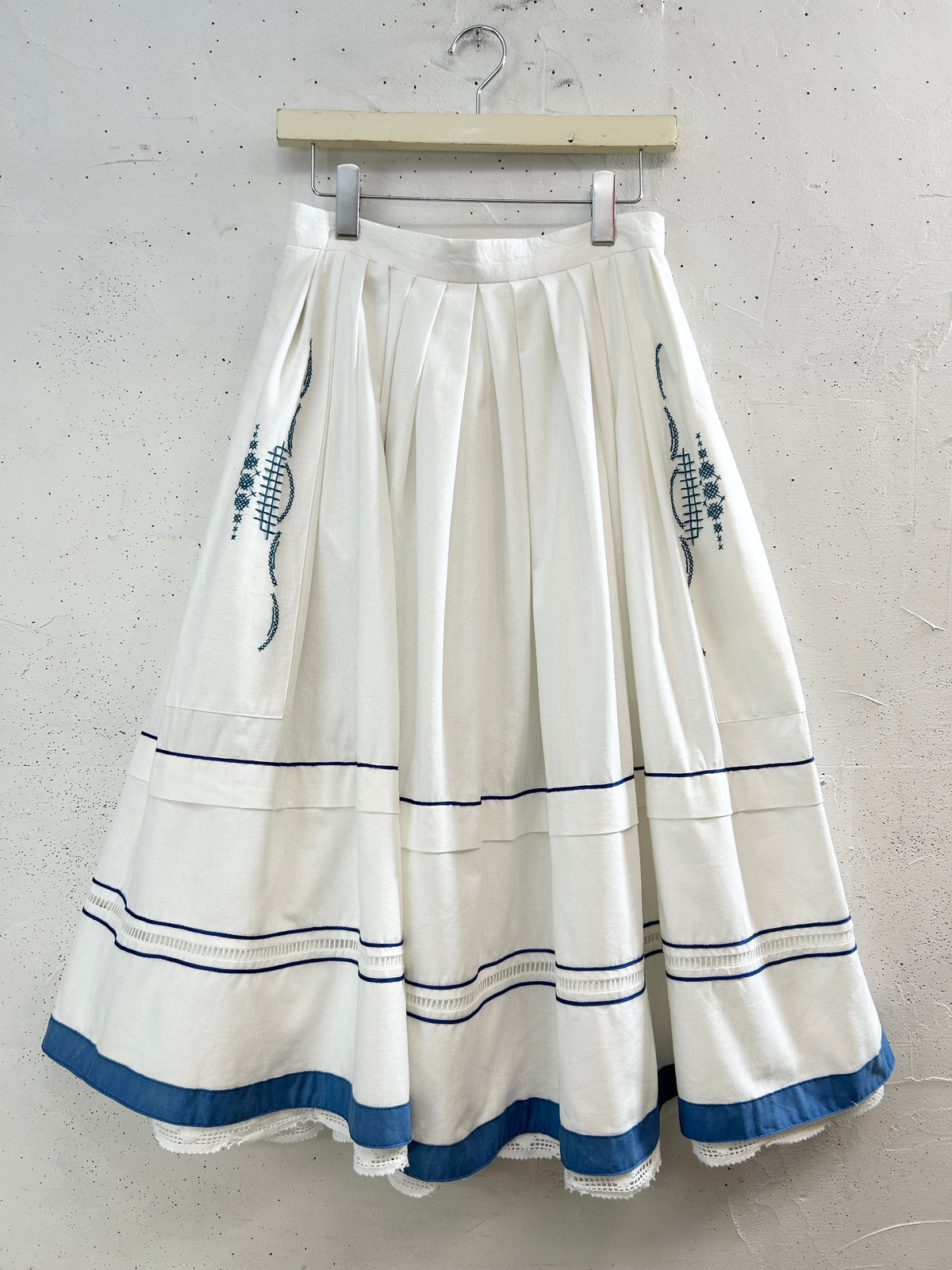 Vintage Tyrol Skirt [J34315]