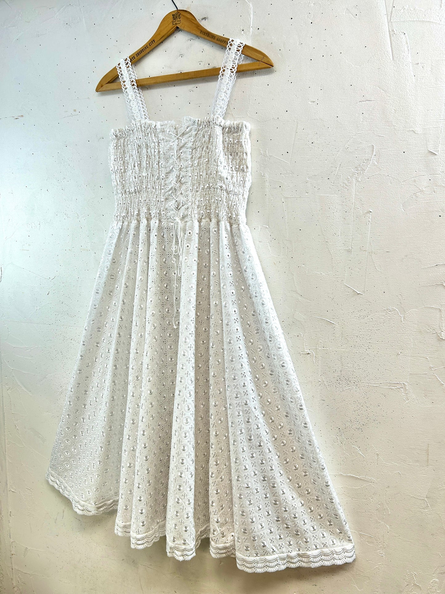 Vintage White Dress [E32507]