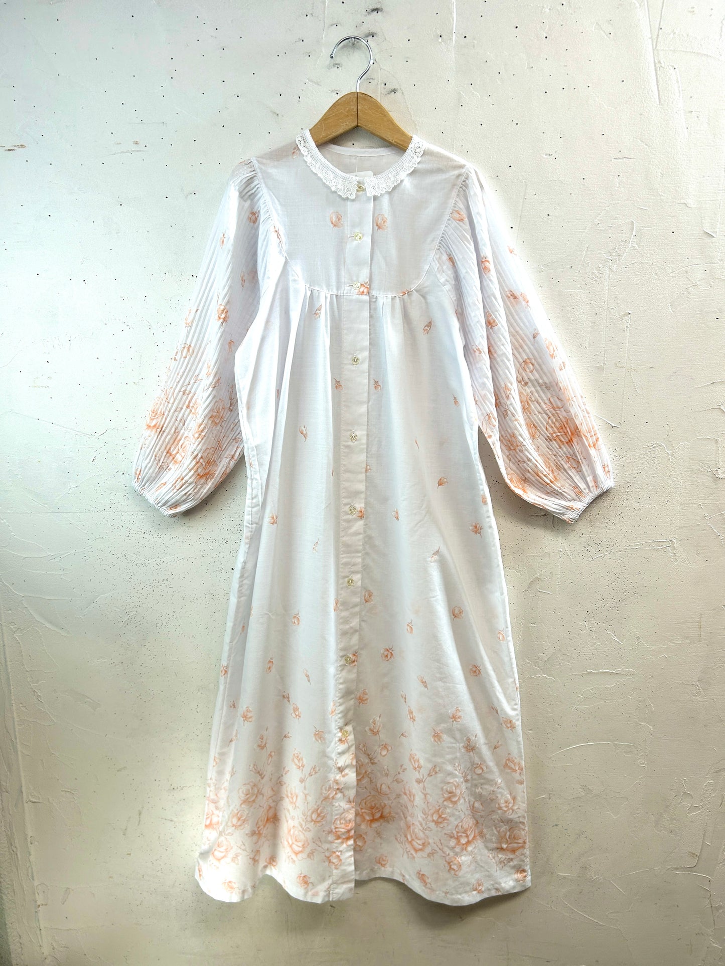 Vintage White Dress [B31692]