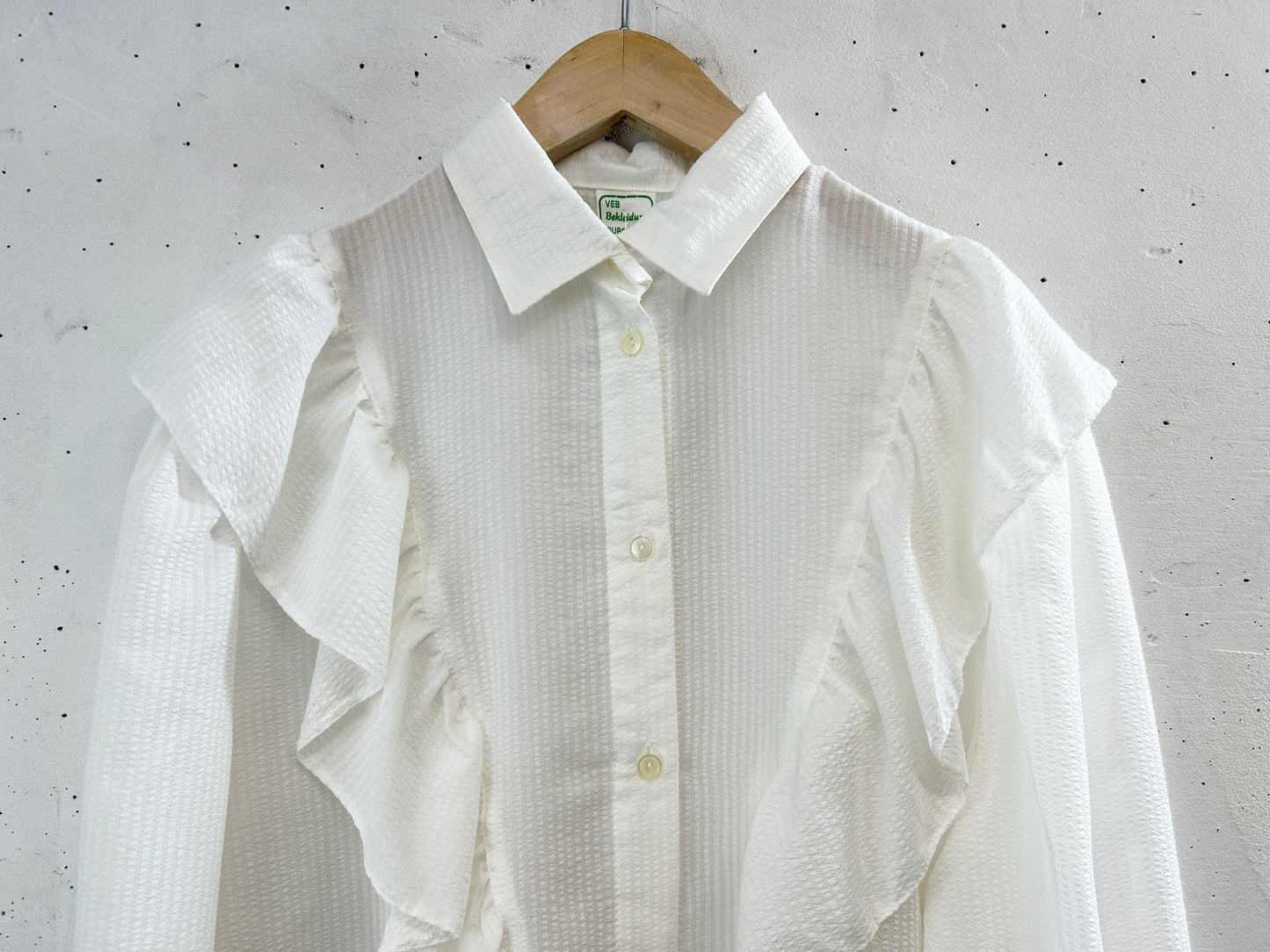 Vintage Ruffle Blouse [A31358]
