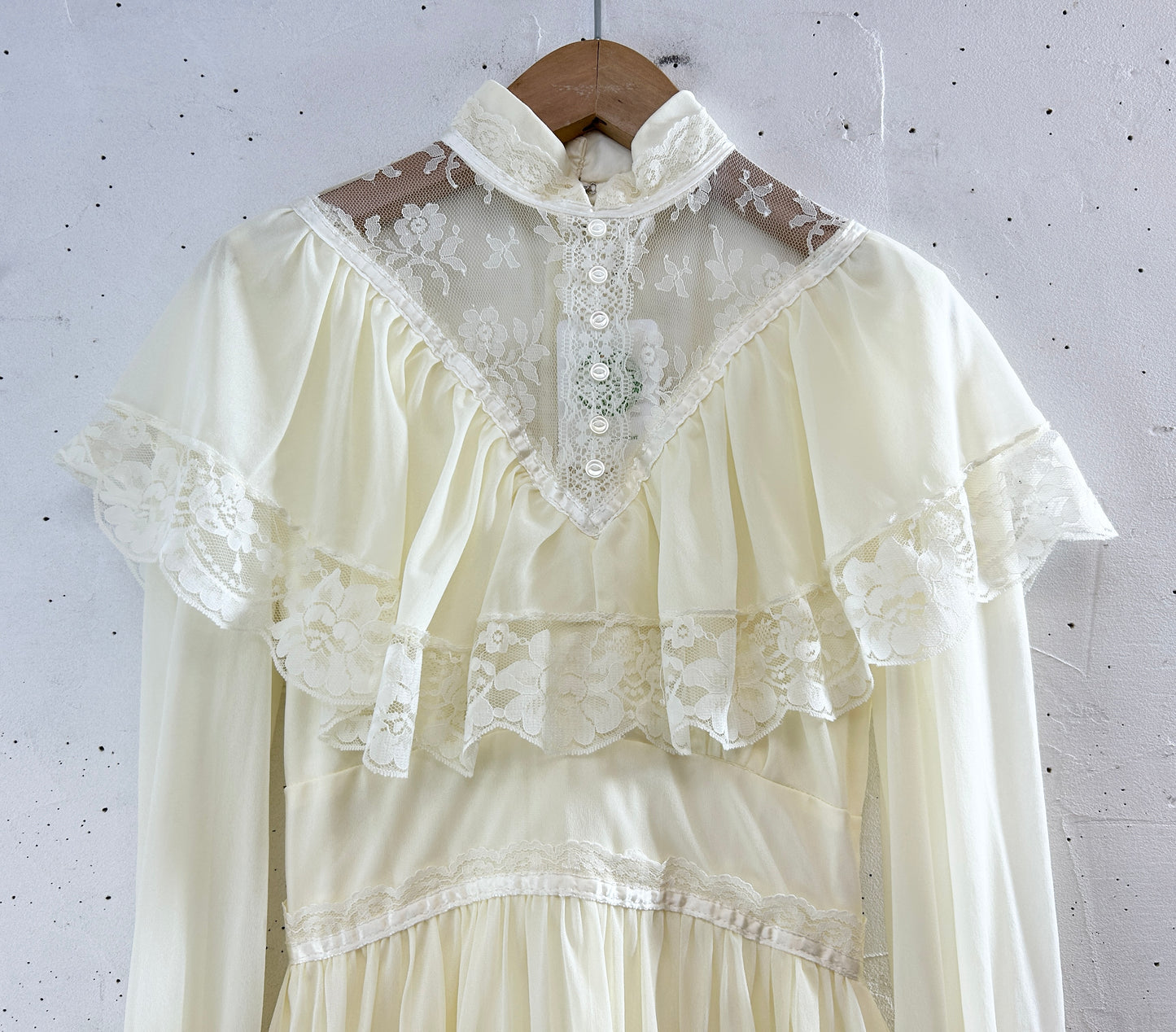 Vintage White Lace Dress [K30816]