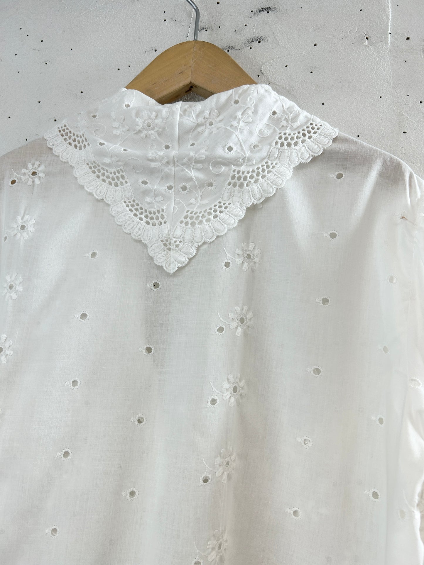 Vintage White Blouse [I33742]