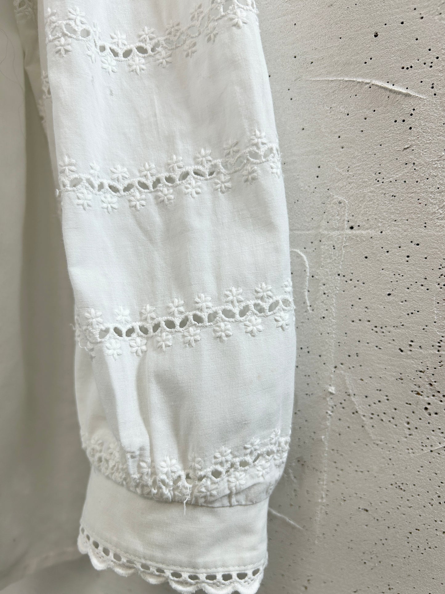 Vintage White Blouse [C31822]