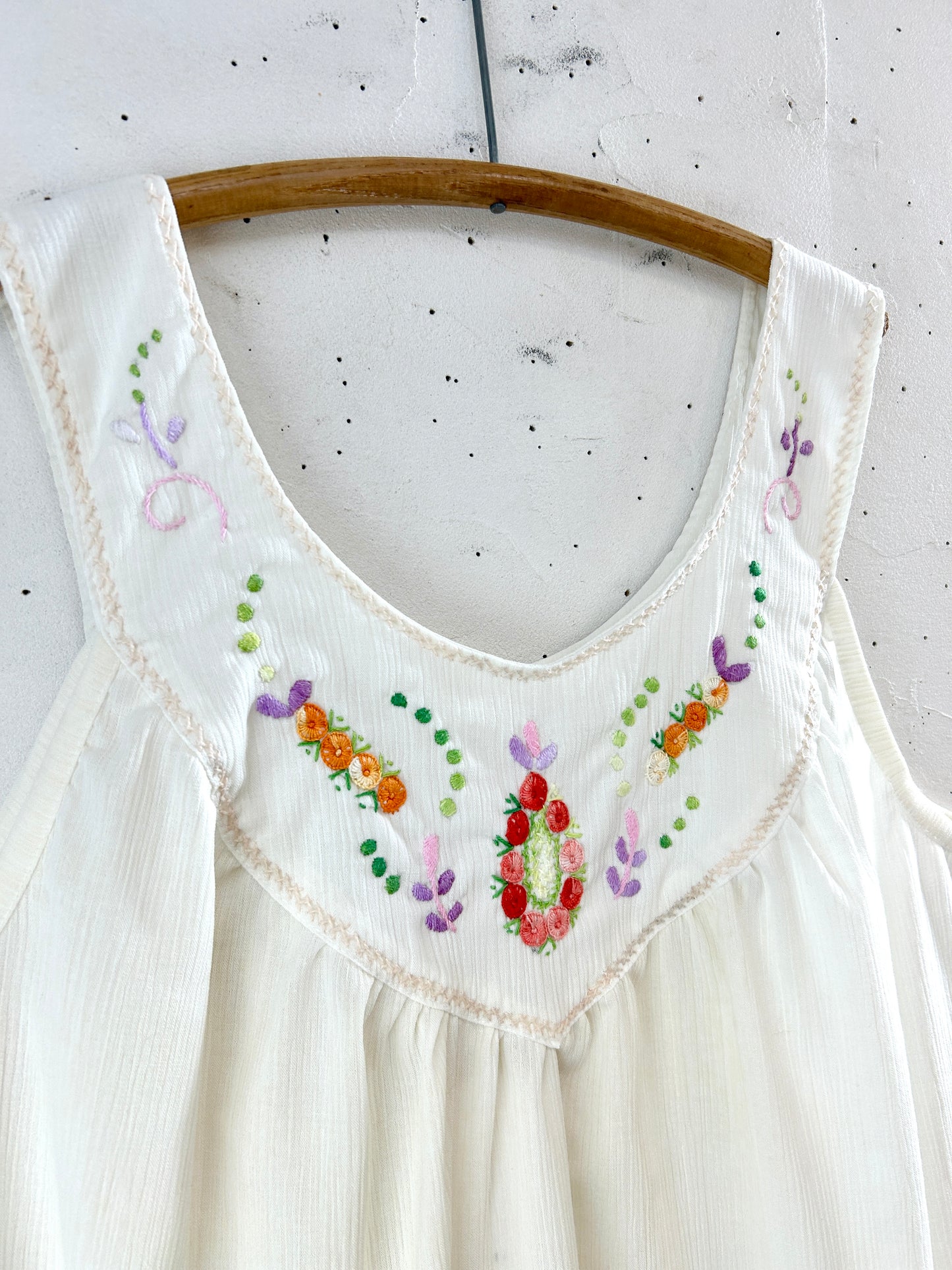 Vintage White Dress [F32737]