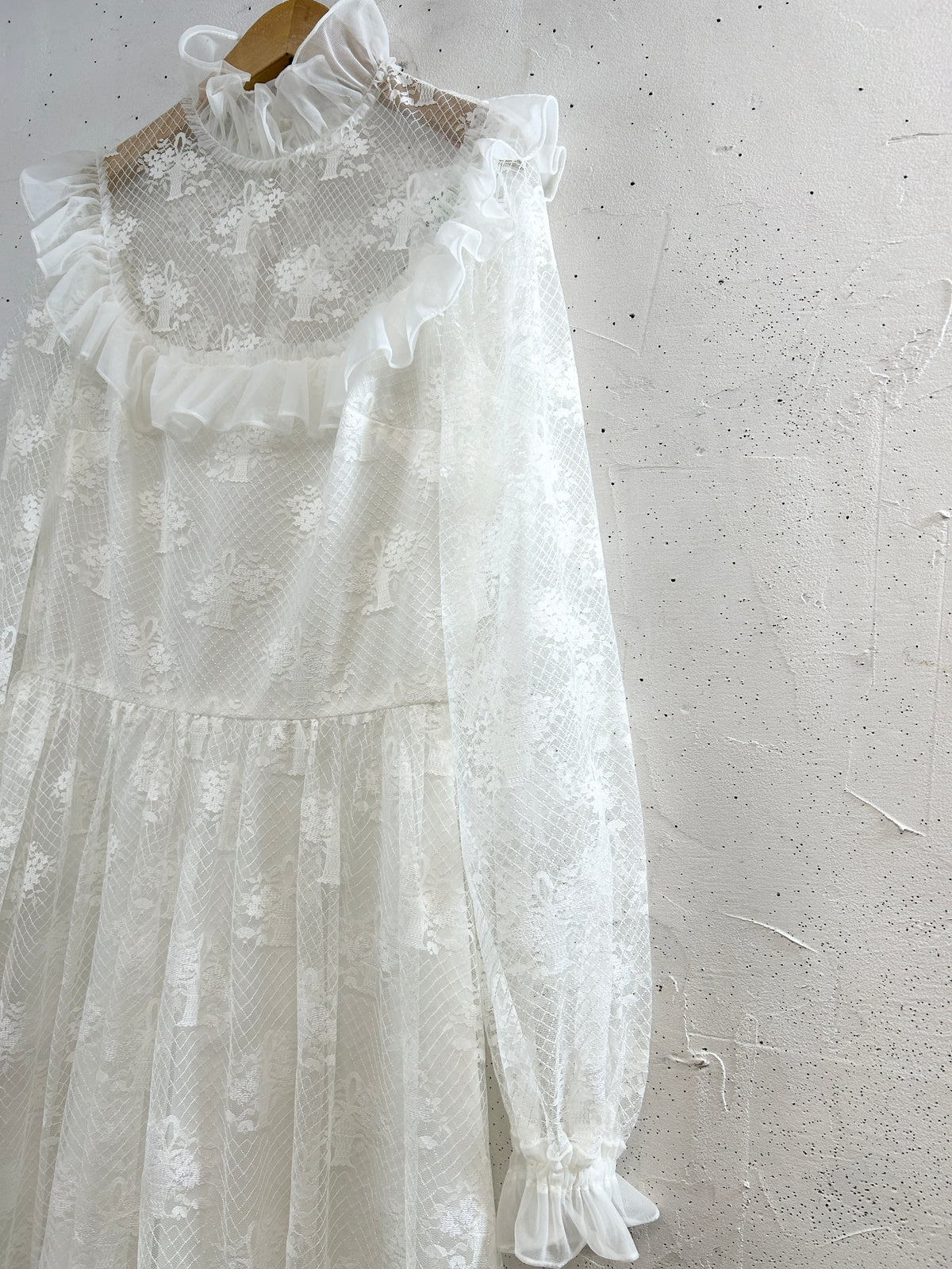Vintage White Lace Dress [I33820]