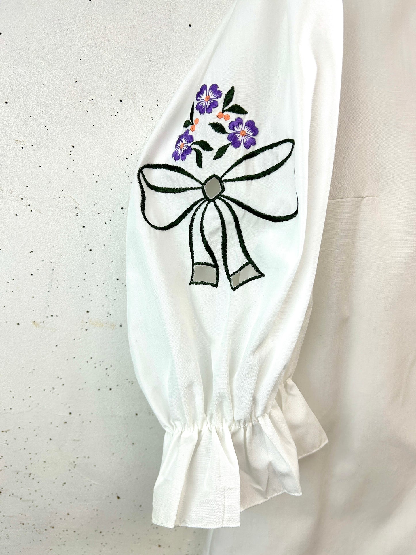 Vintage Tyrol Blouse  [B31696]