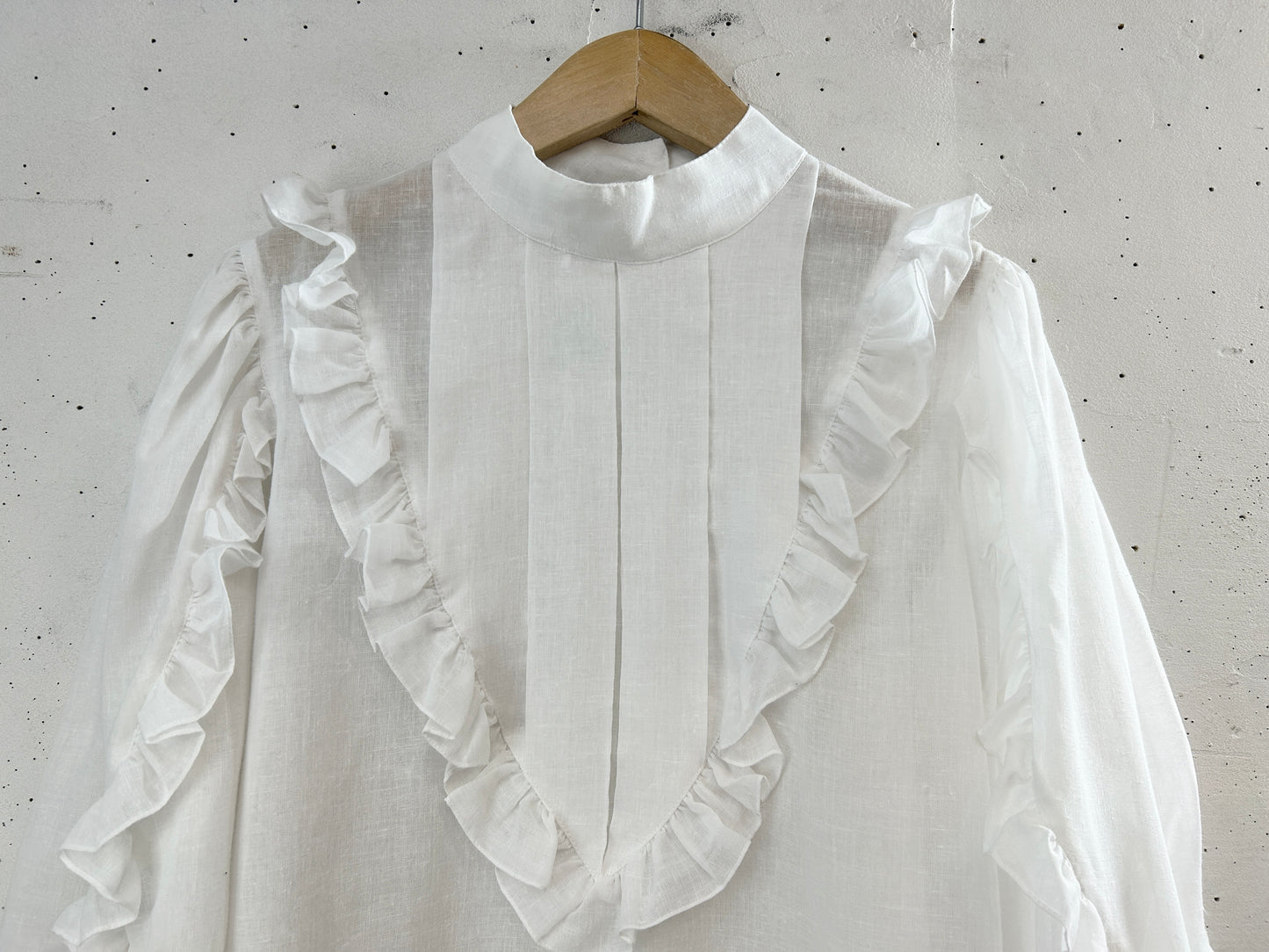 Vintage White Blouse [I33743]