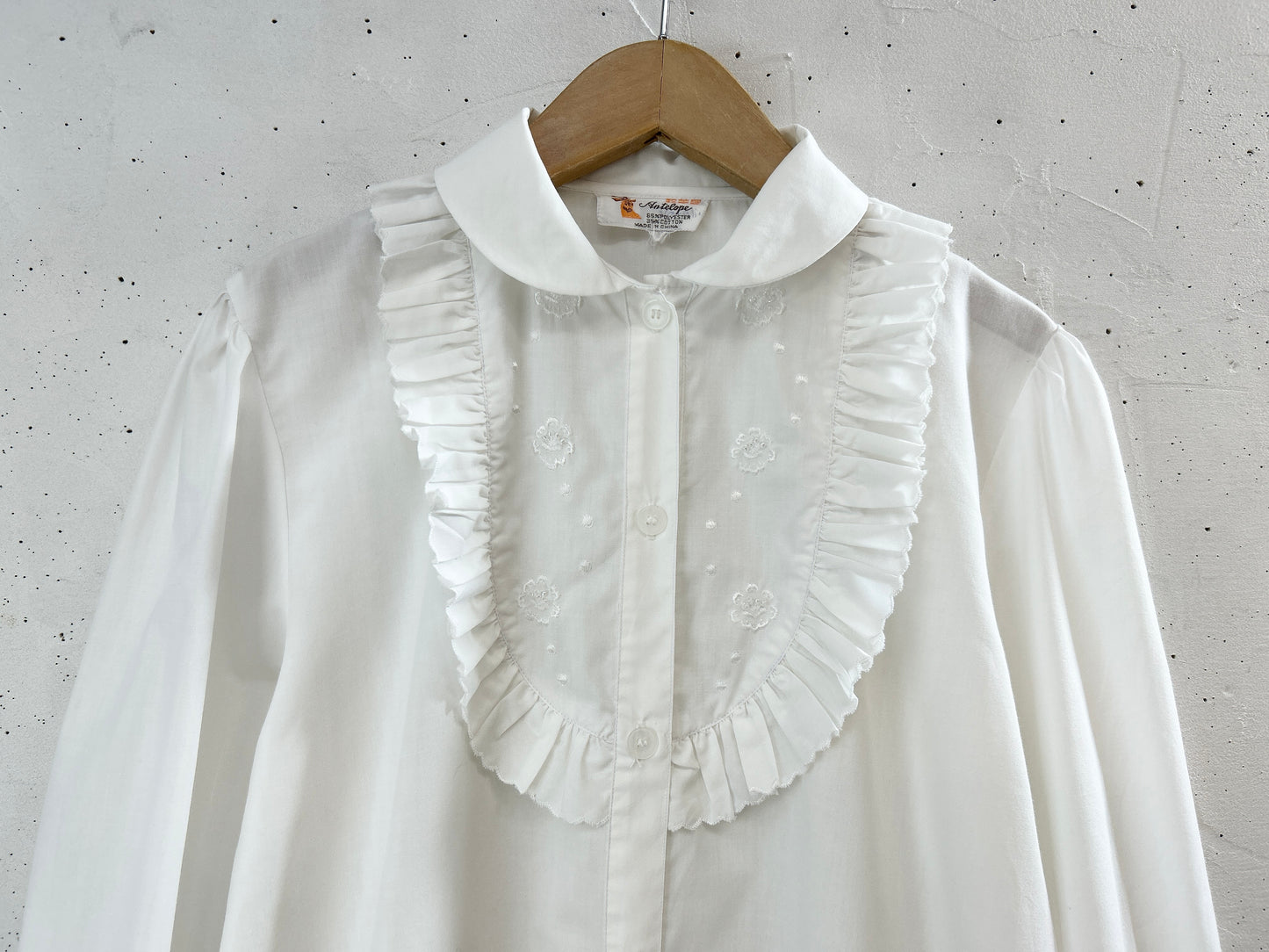 Vintage White Blouse [F32612]