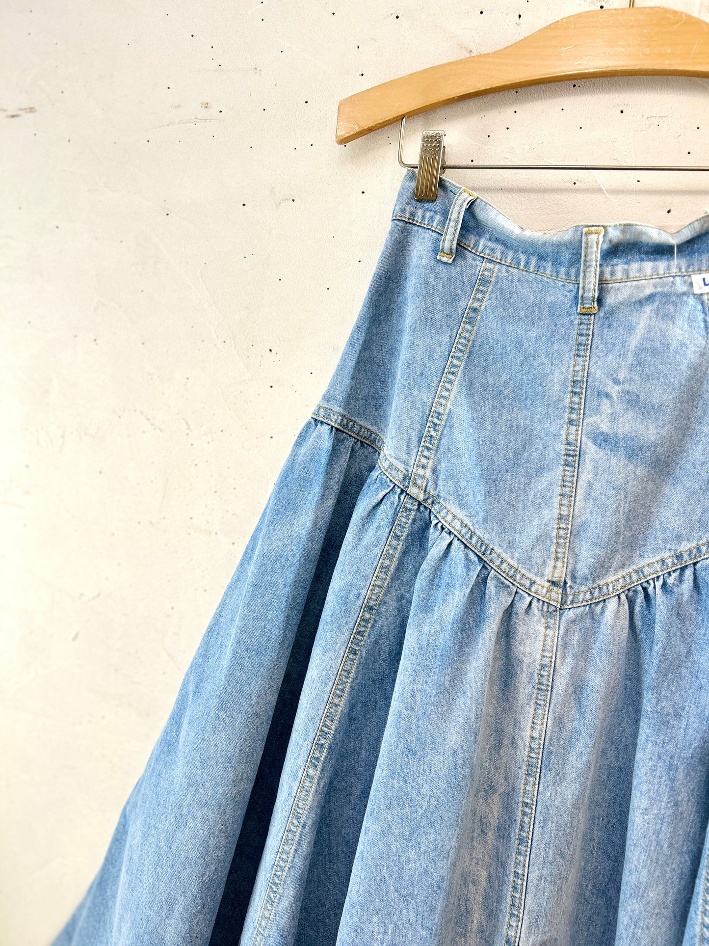 Vintage Denim Skirt MADE IN AUSTRALIA [J30669]