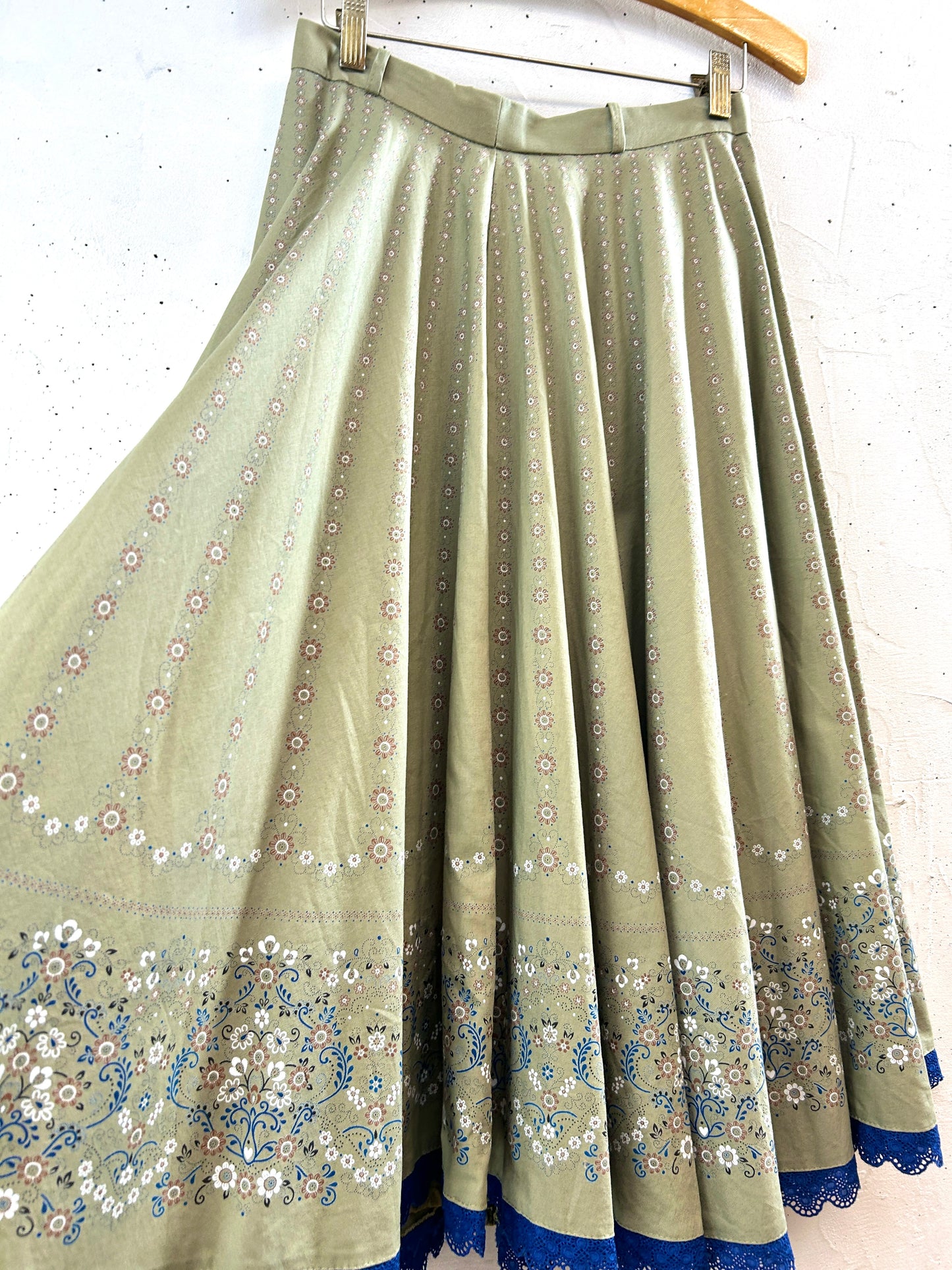 Vintage Tyrol Skirt  [J30679]