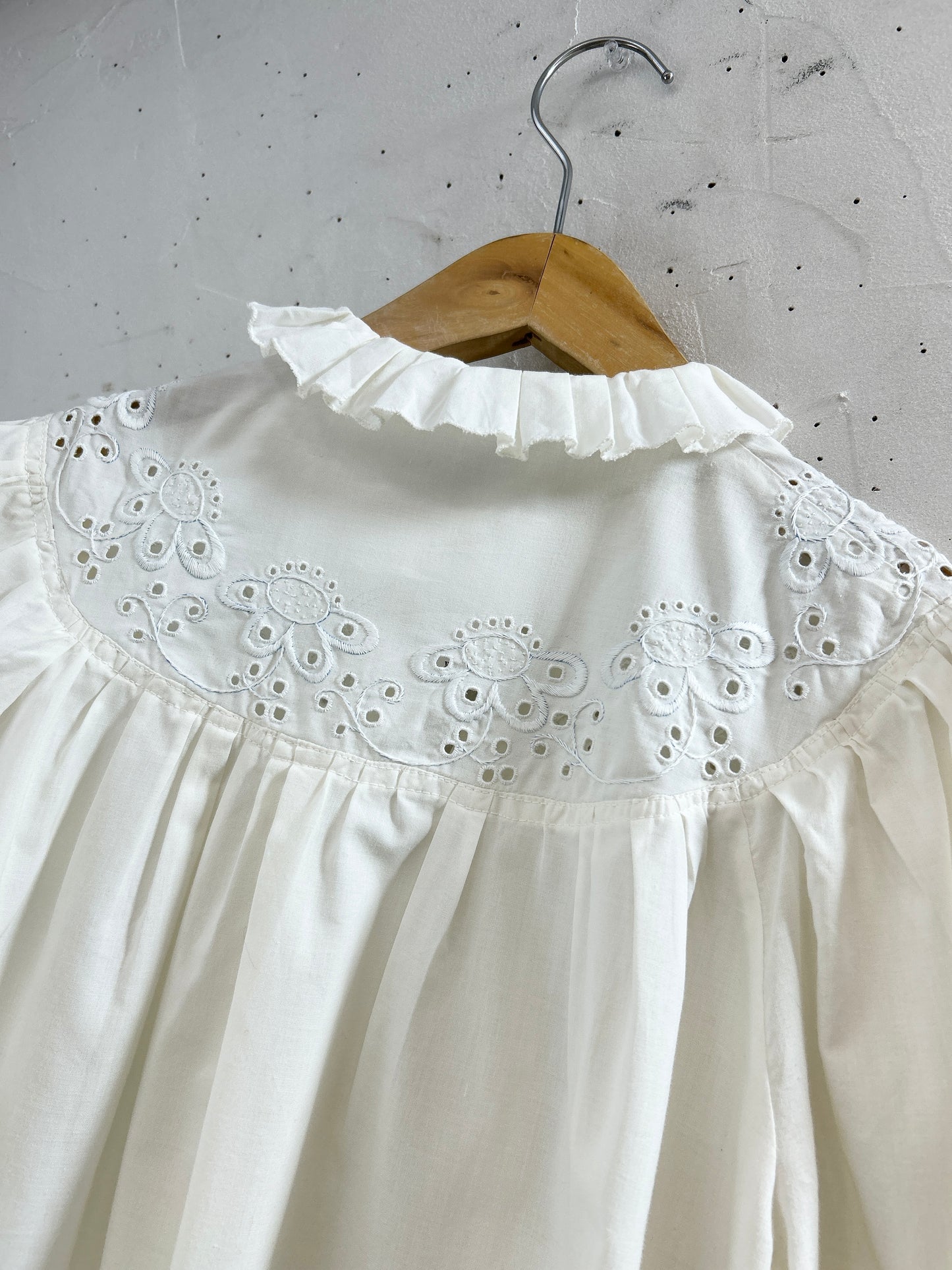 Vintage White Blouse [F32825]