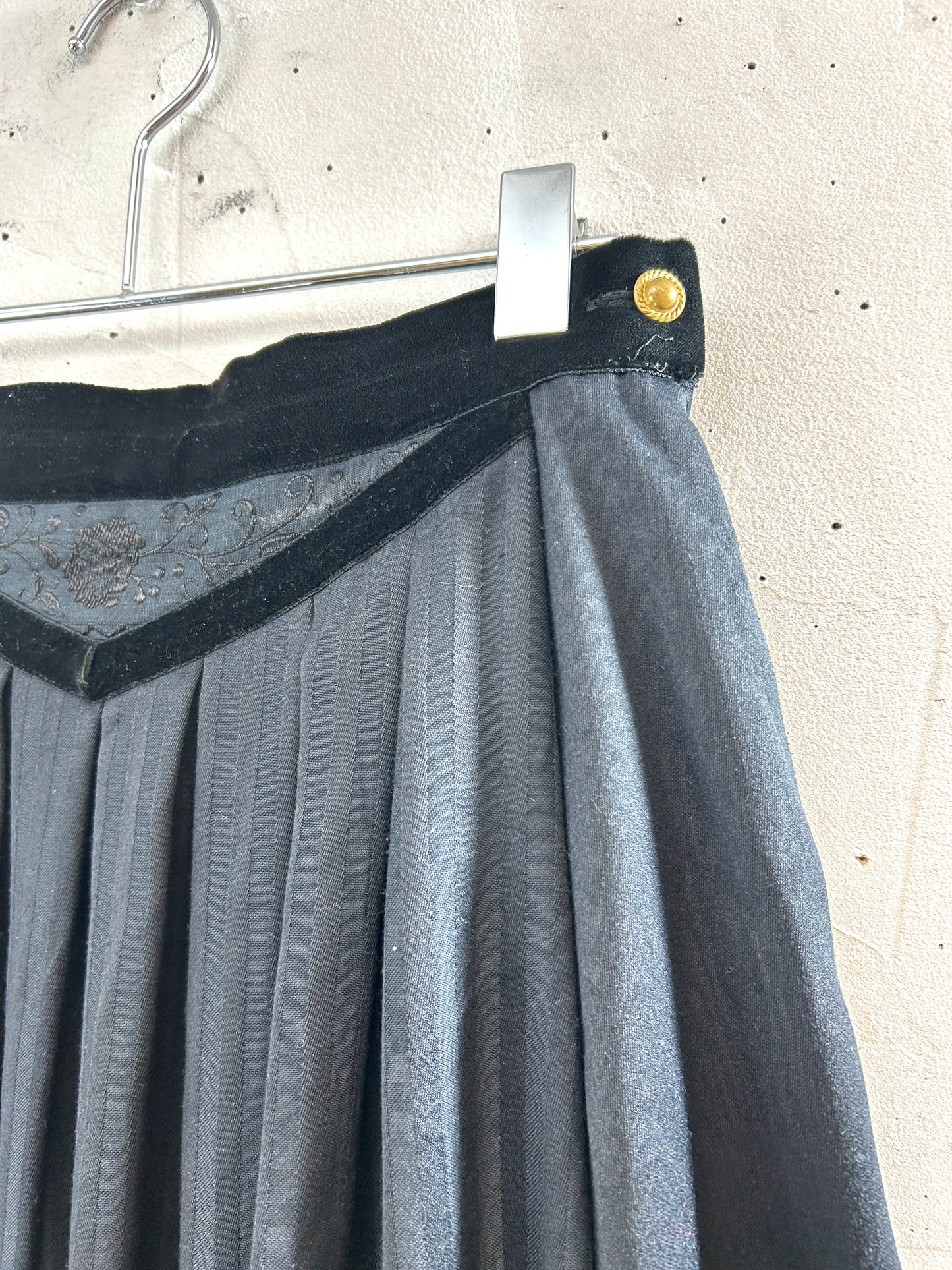 Vintage Tyrol Skirt [I30375]