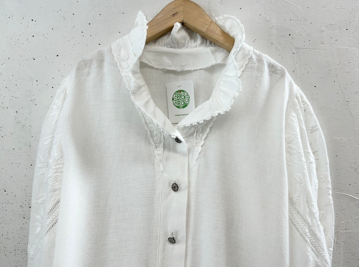 Vintage Tyrol White Blouse [D32079]