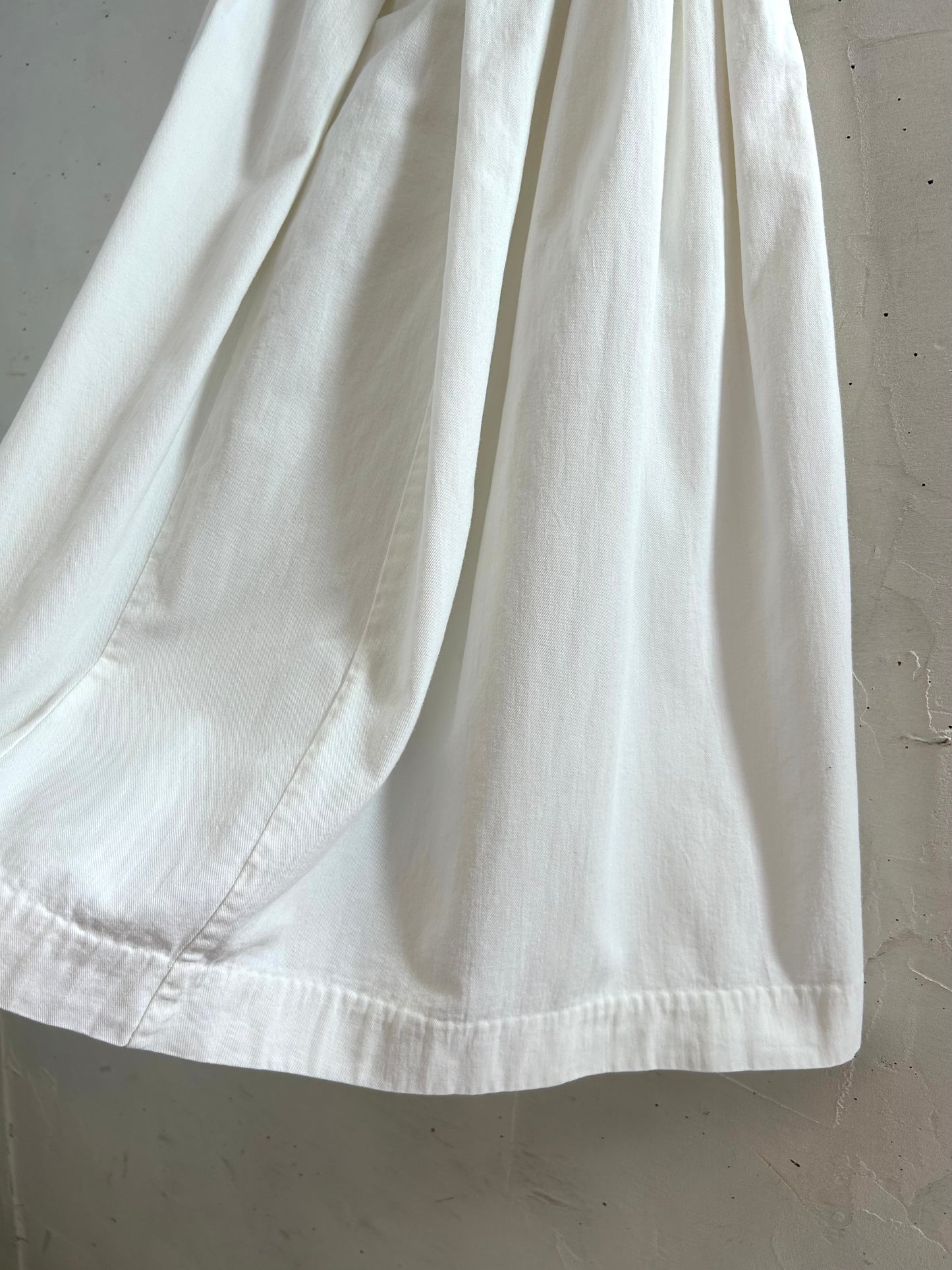 Vintage White Skirt [D29999]
