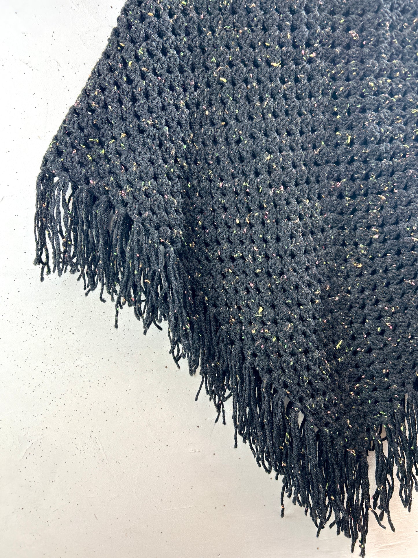 Vintage Knit Poncho [J30671]