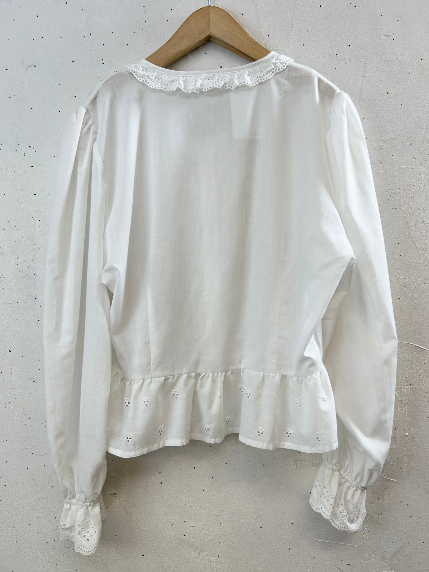 Vintage White Blouse [H30789]