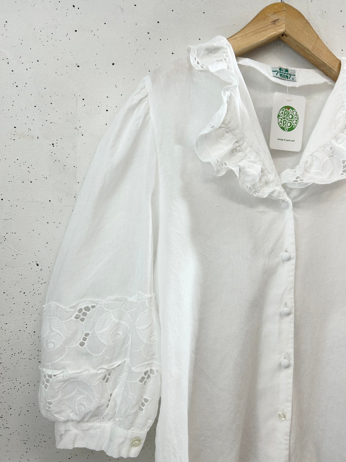Vintage White Blouse [D32076]