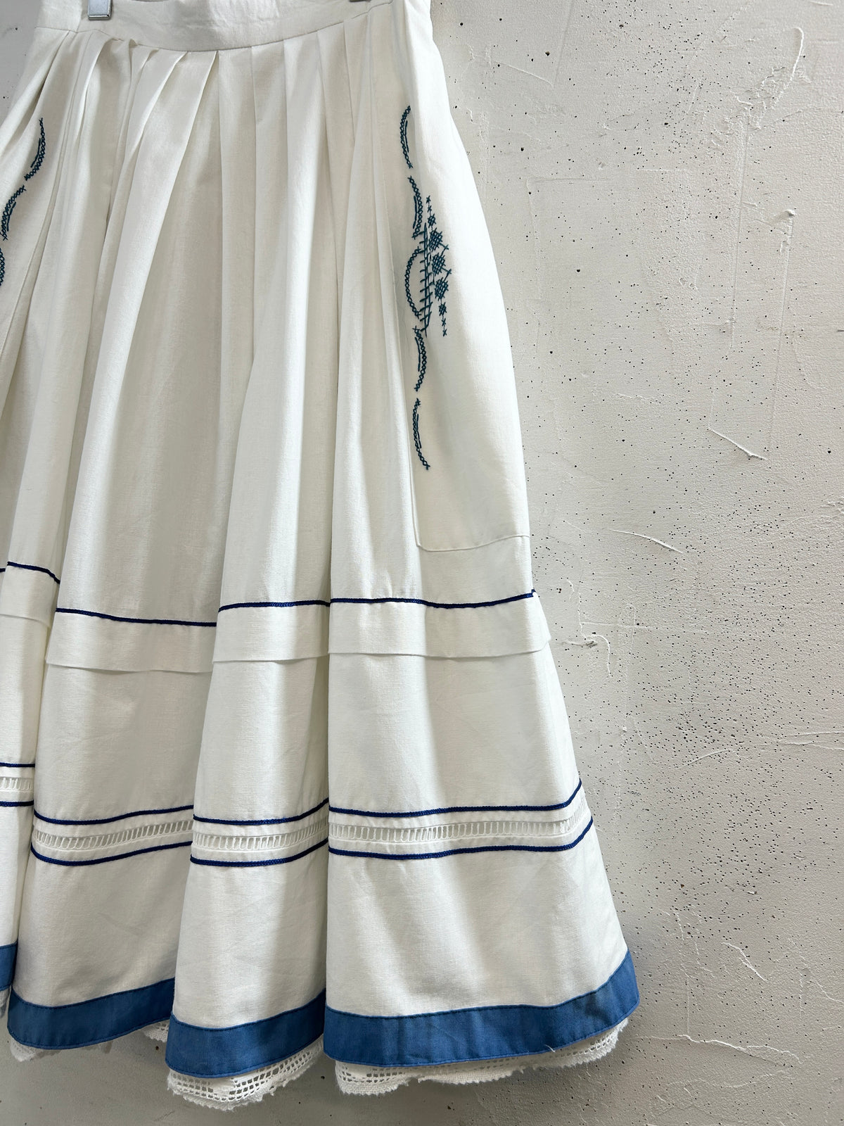 Vintage Tyrol Skirt [J34315]