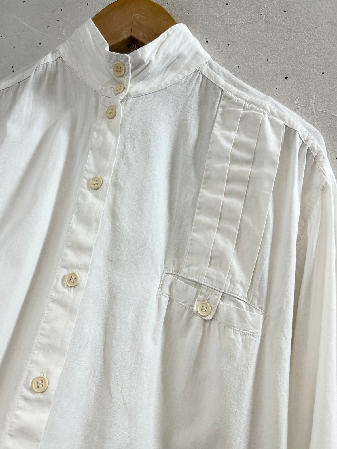 Vintage White Shirt [E32292]
