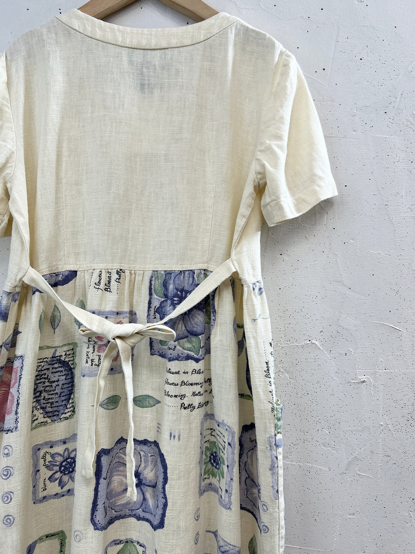 Vintage Dress [E32407]