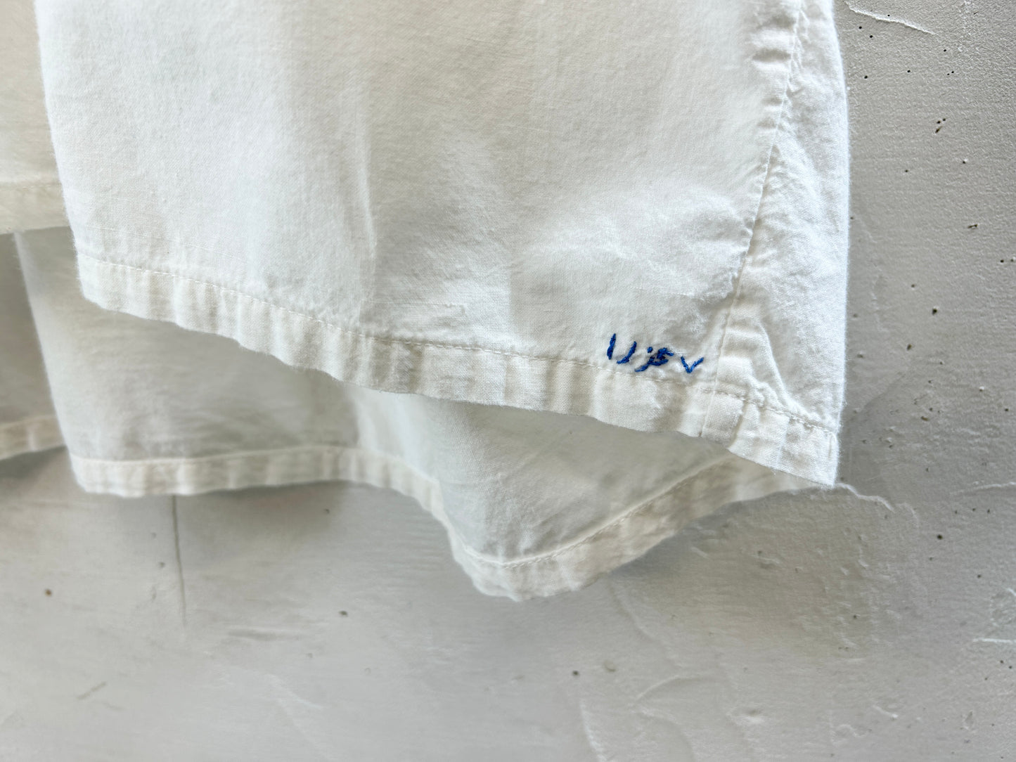 Vintage Shirt Blue Embroidery [H30759]