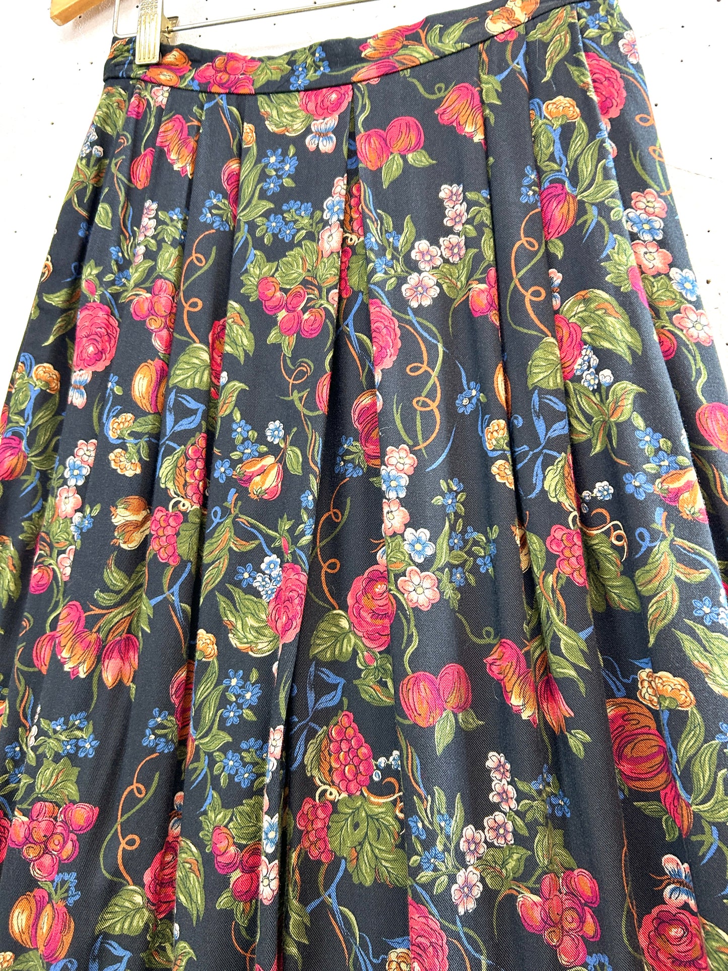 Vintage Skirt [A31396]