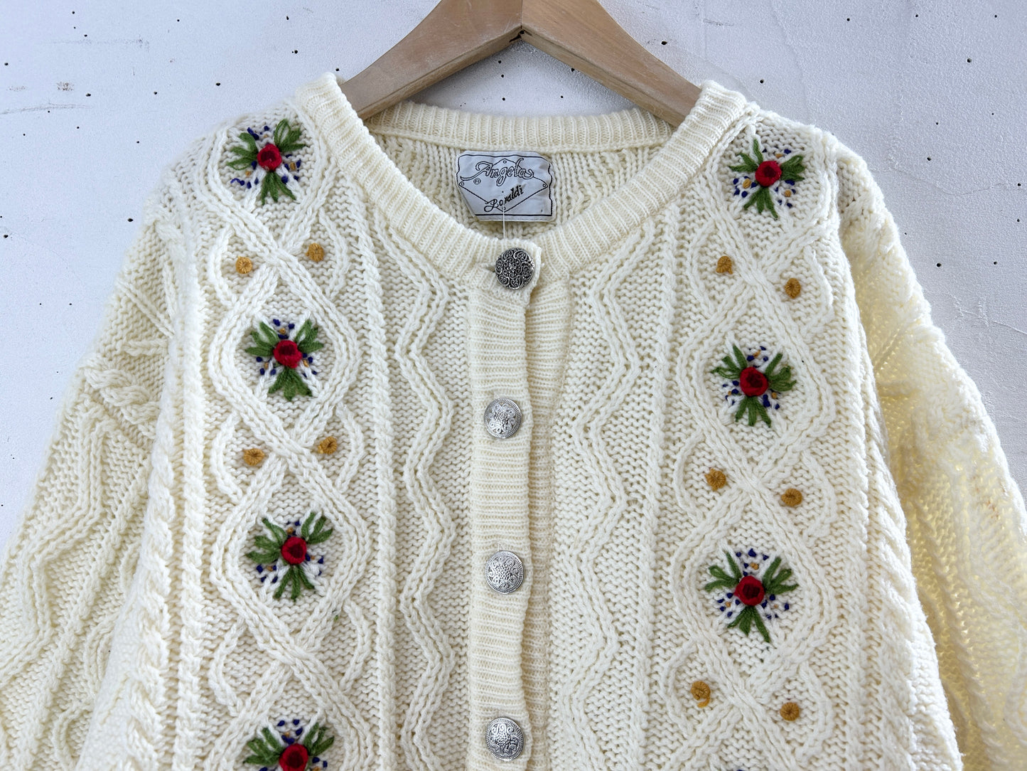 Vintage Knit Cardigan [J30540]