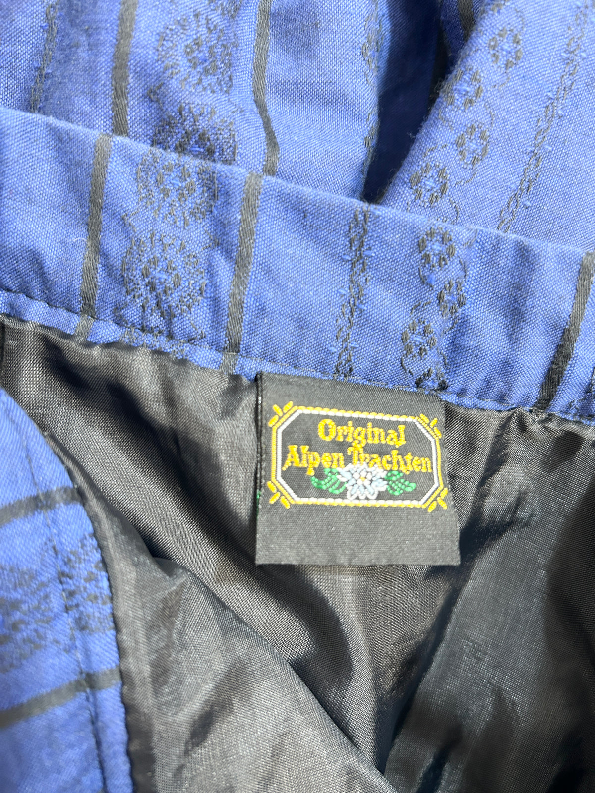 Vintage Tyrol Skirt [J34335]