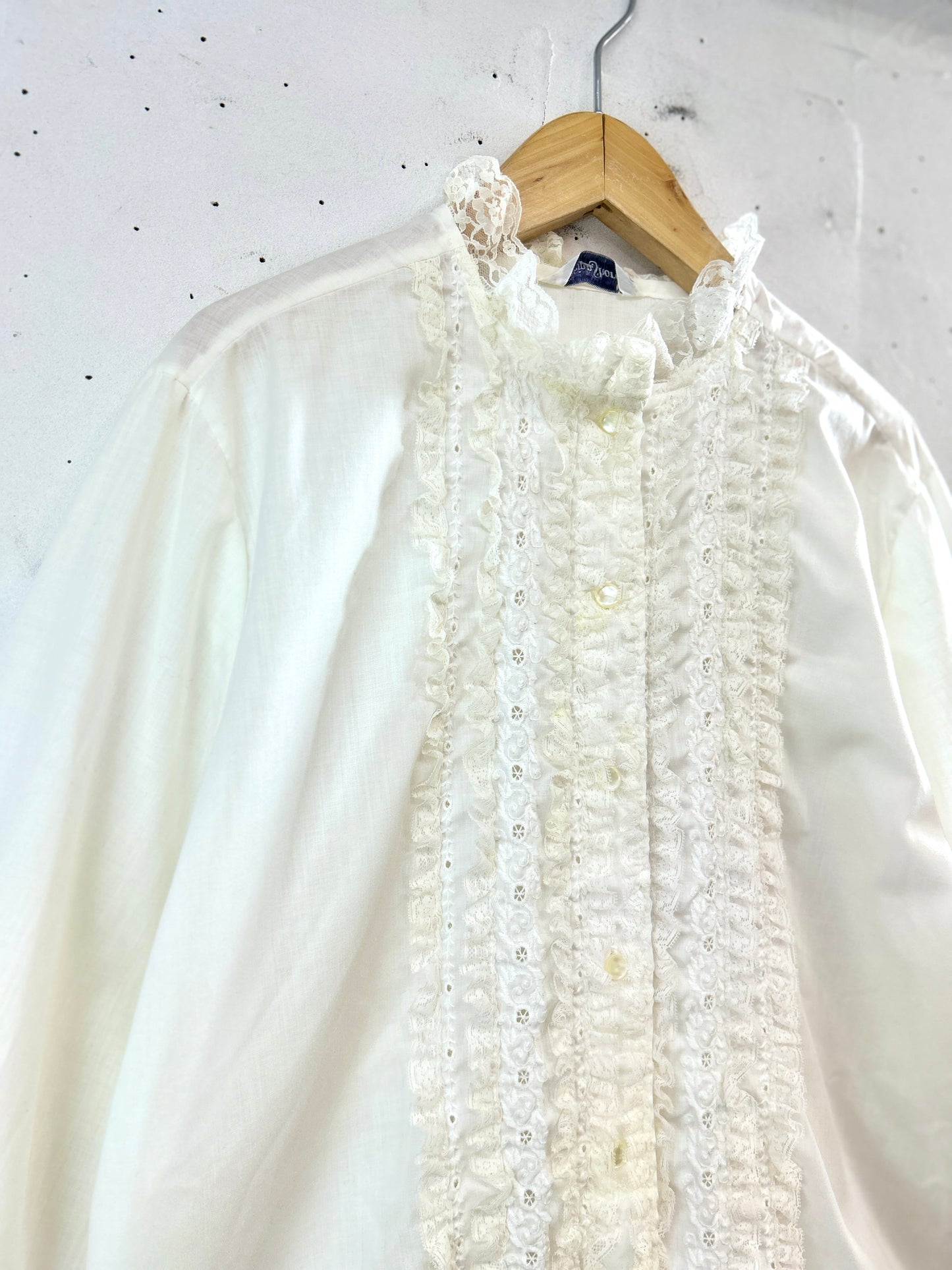 Vintage White Blouse [B31686]