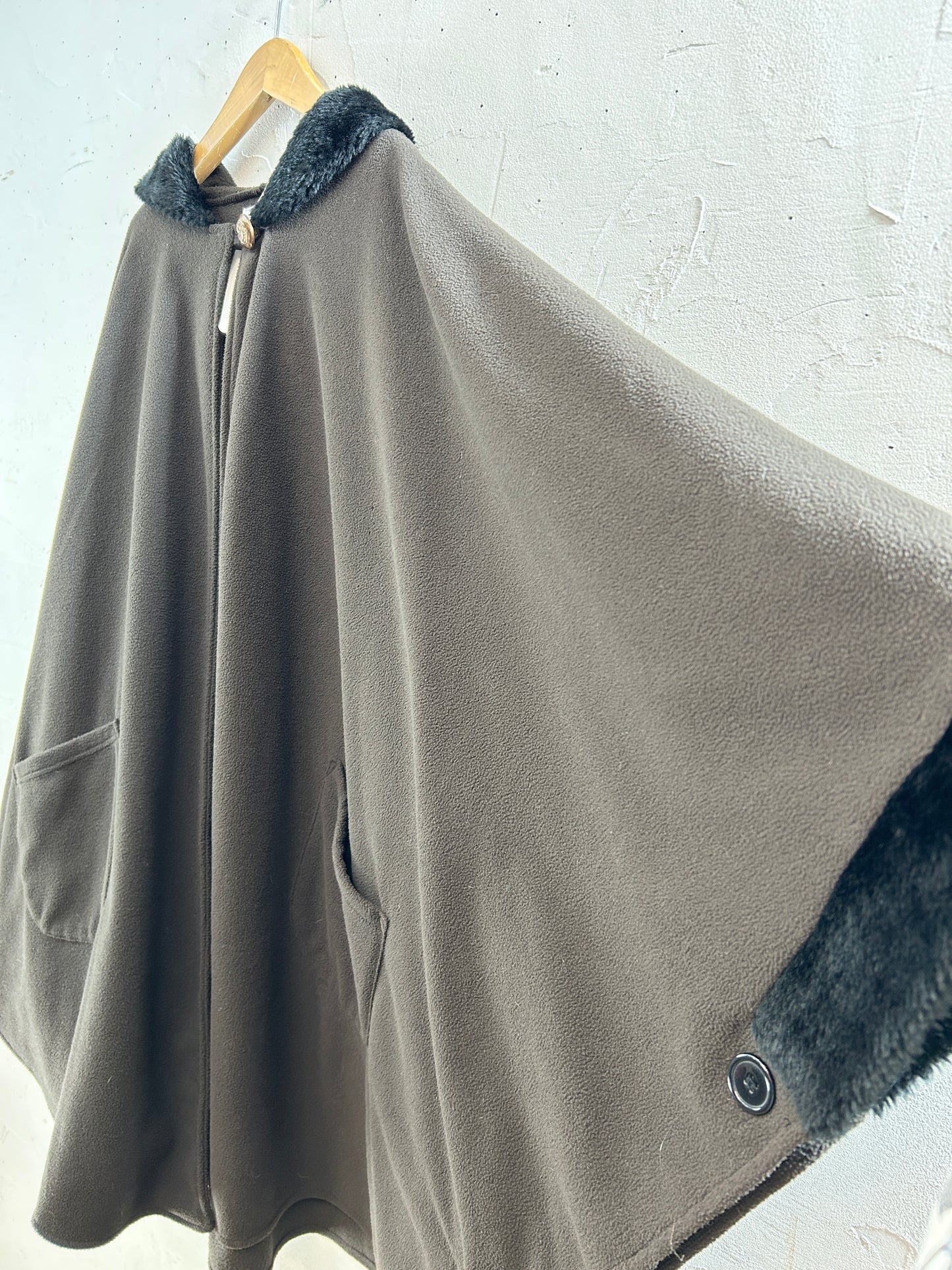 Vintage Poncho [K30743]