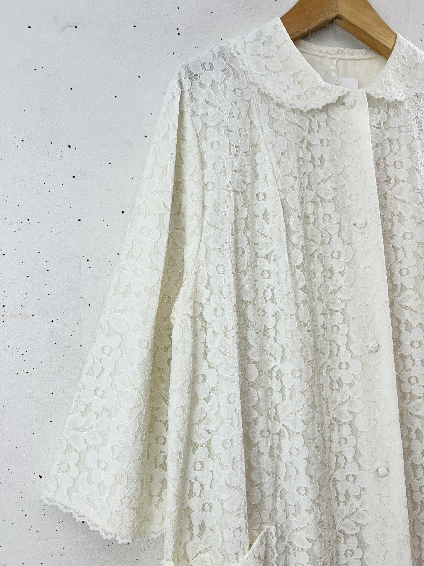 Vintage Gown [H30768]