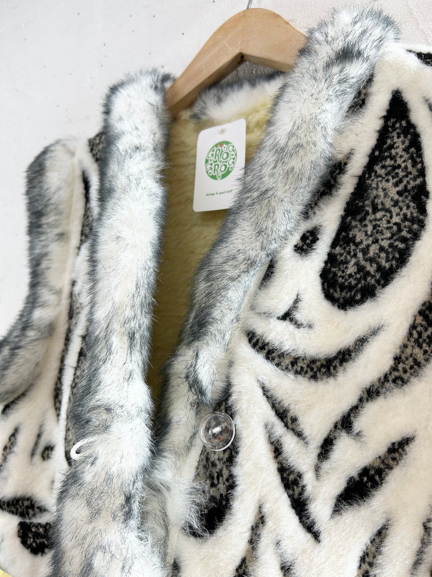 Vintage Eco Fur Vest 〜Dead Stock〜 [J30548]