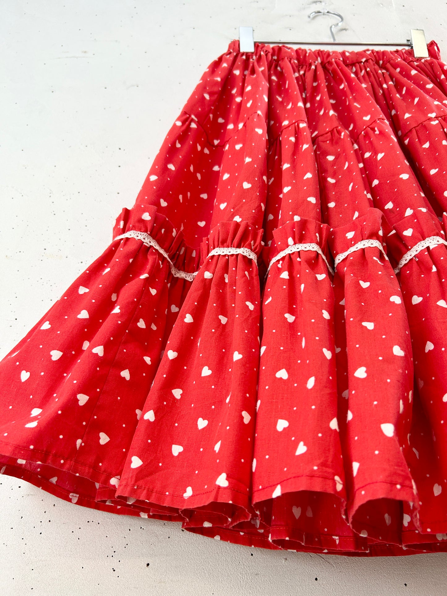 Vintage Tiered Skirt Heart [H30771]