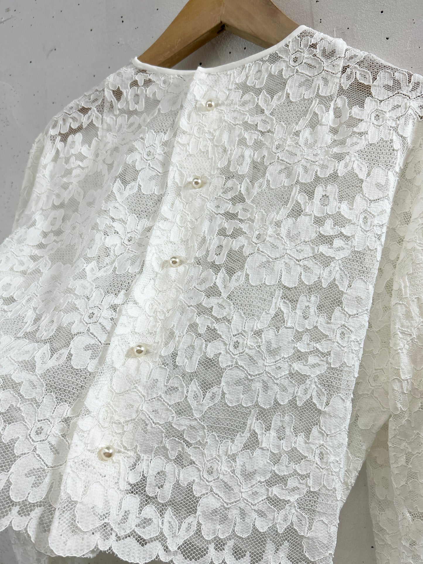 Vintage White Lace Blouse [F32575]