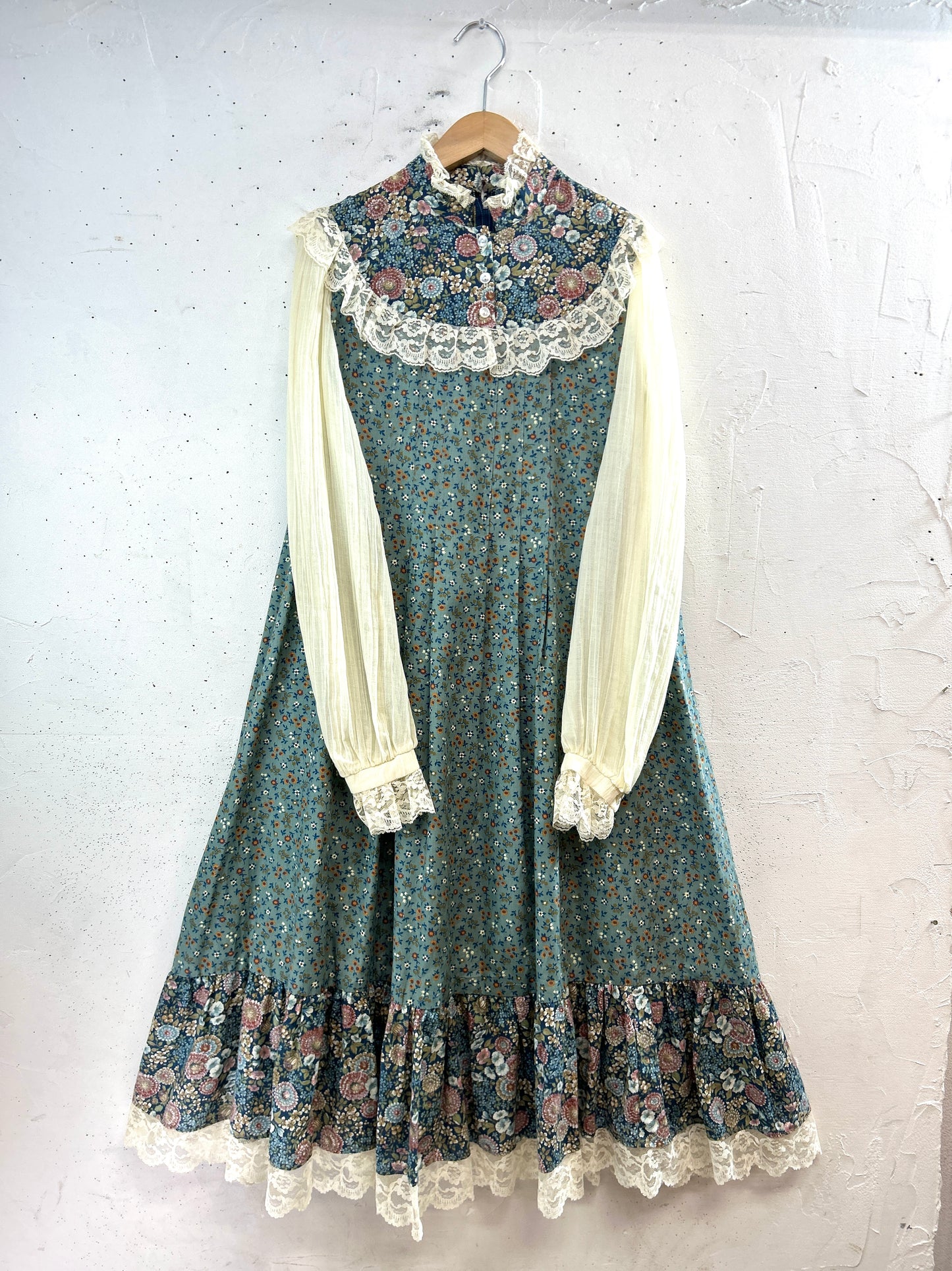 Vintage Dress [A31315]