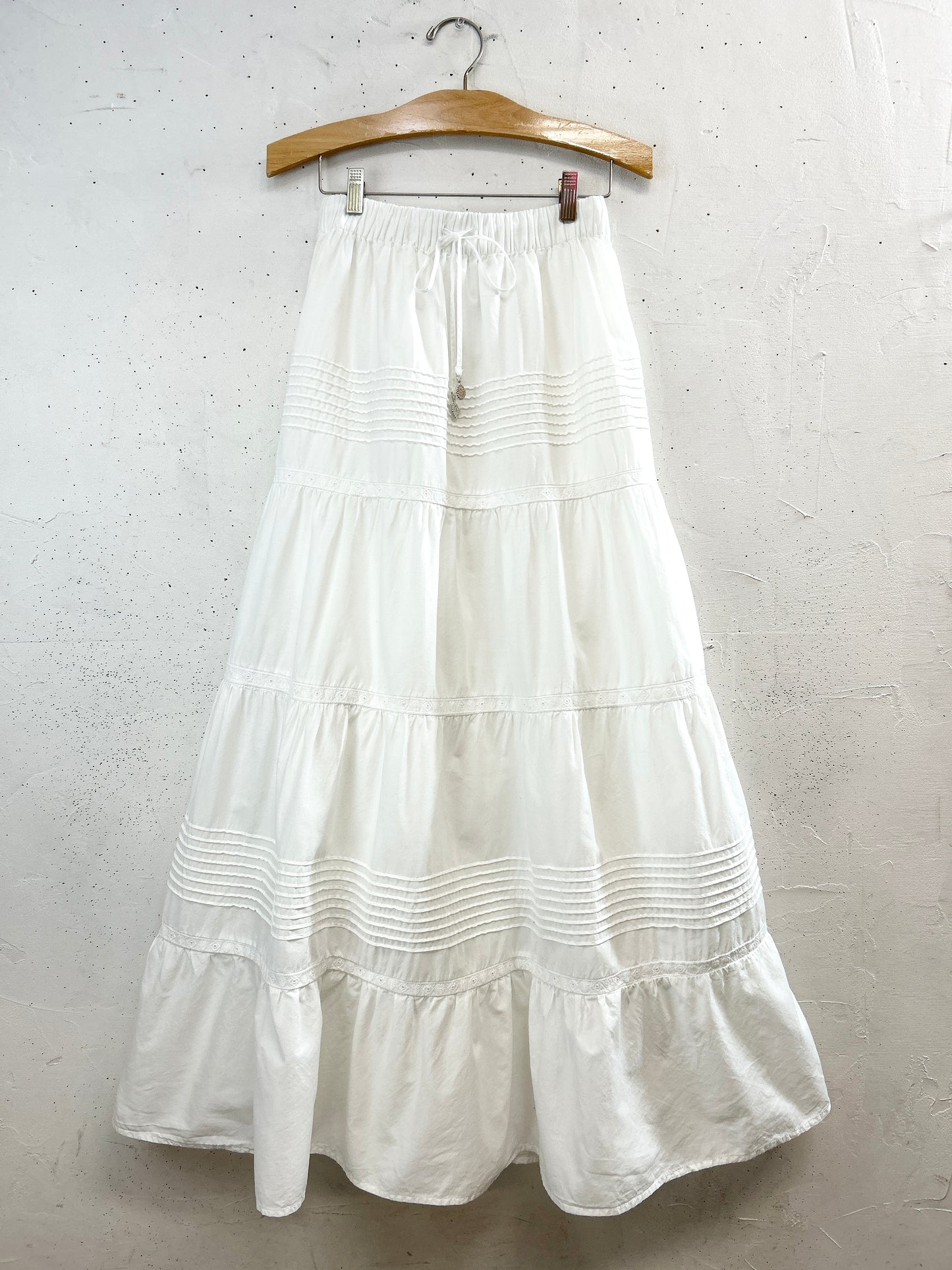 Vintage White Skirt [B31604]